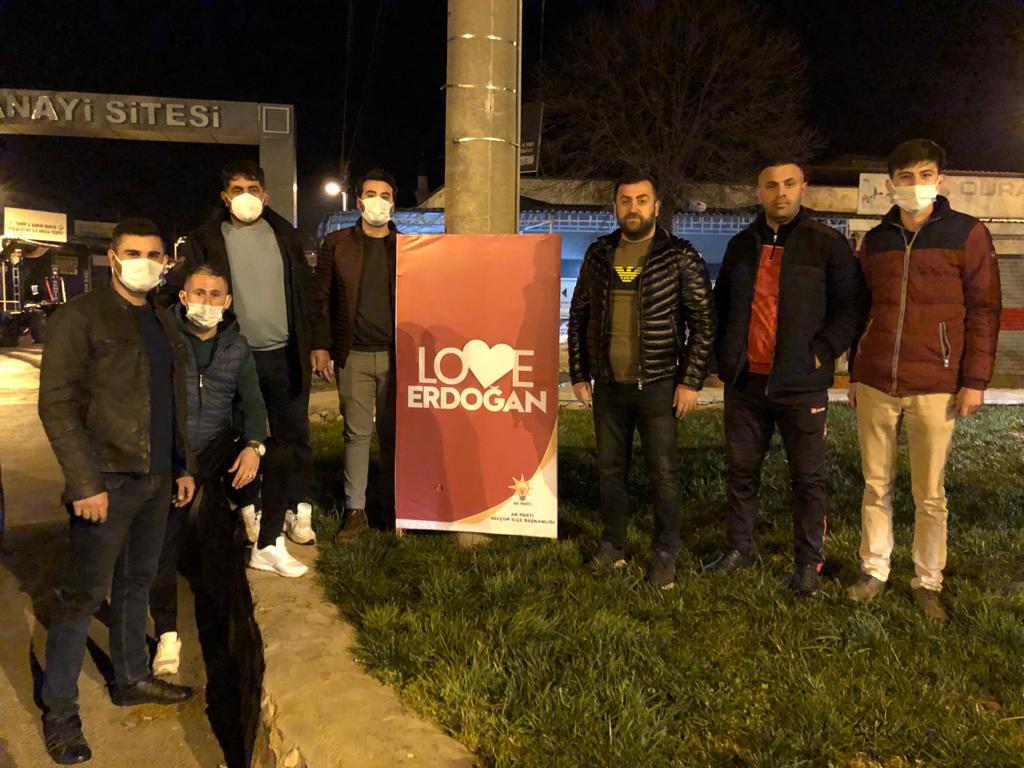AK Parti Selçuk'tan, 'Love Erdoğan' görselini 2 defa kaldırtan Selçuk Belediye Başkanı'na tepki