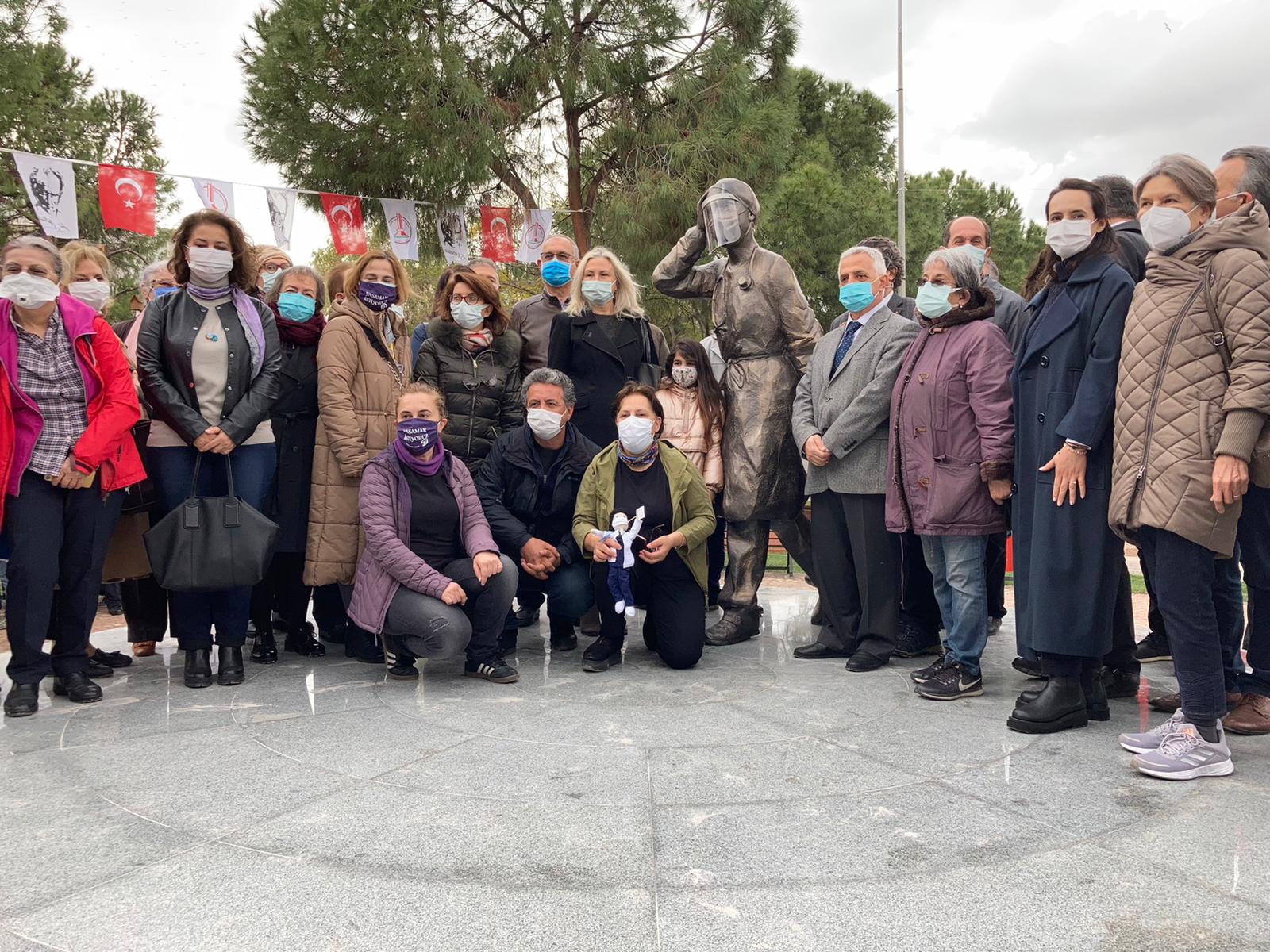 Sağlık Çalışanlarına Saygı Anıtı açıldı