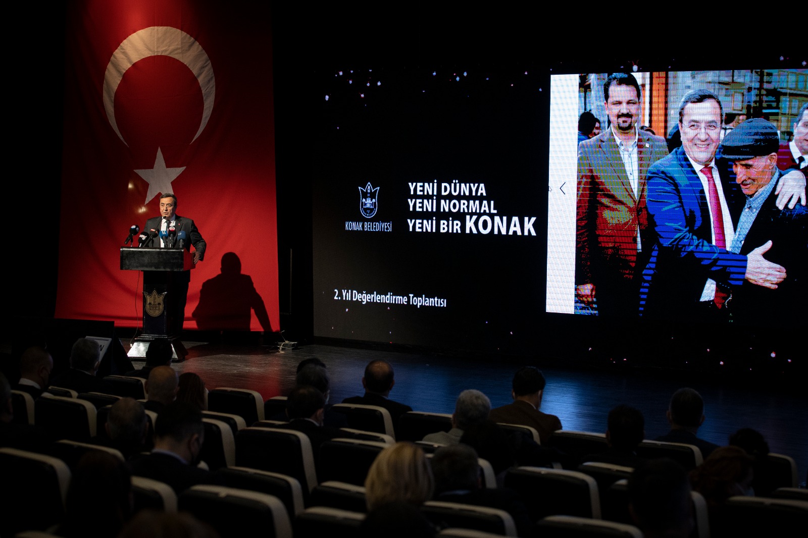 Başkan Abdül Batur, Konak'taki İki Yılını Değerlendirdi: Motivasyonumuz tam, heyecanımız yerinde