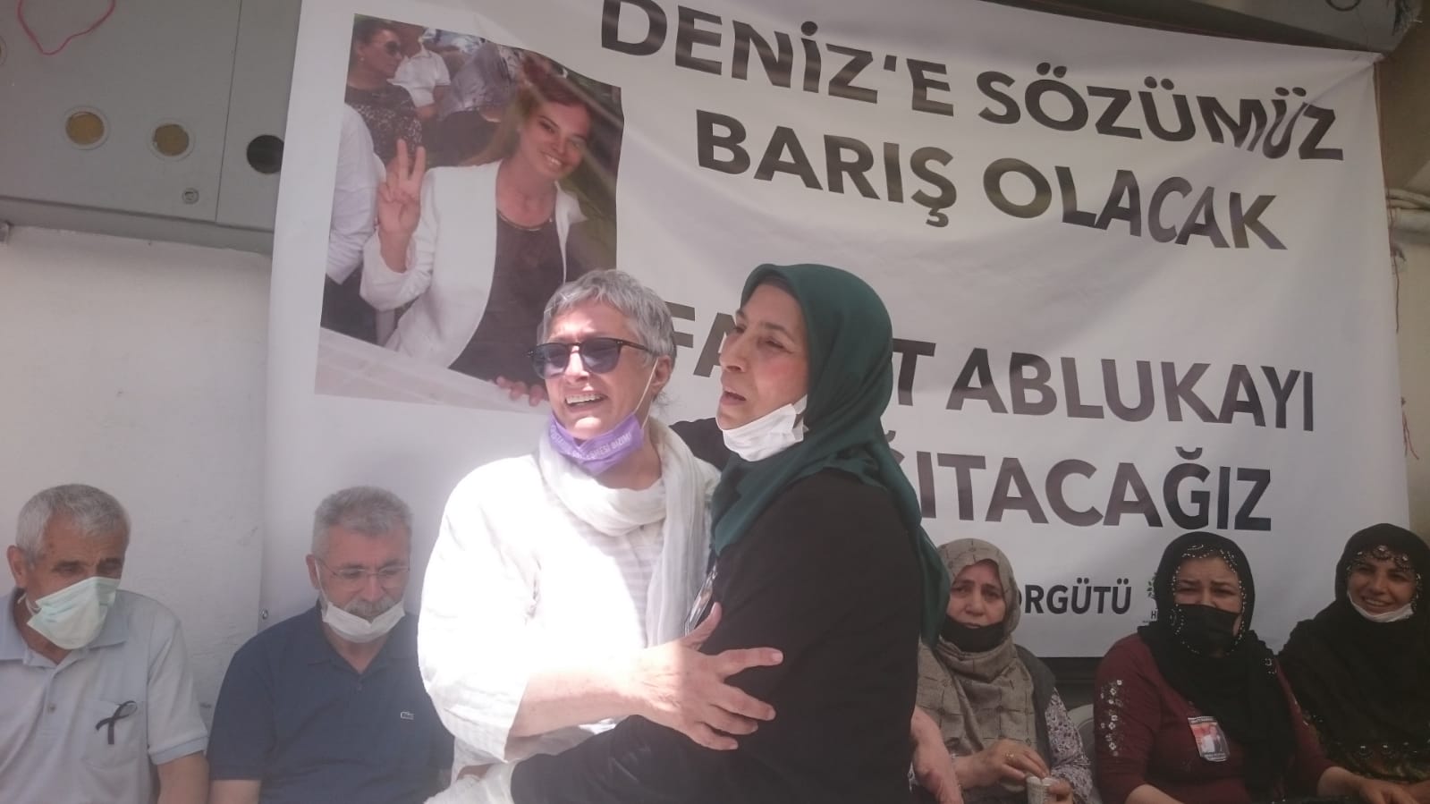 Anter'in kızı Rahşan Anter: "Deniz Ape Musa'nın kanatları altında"