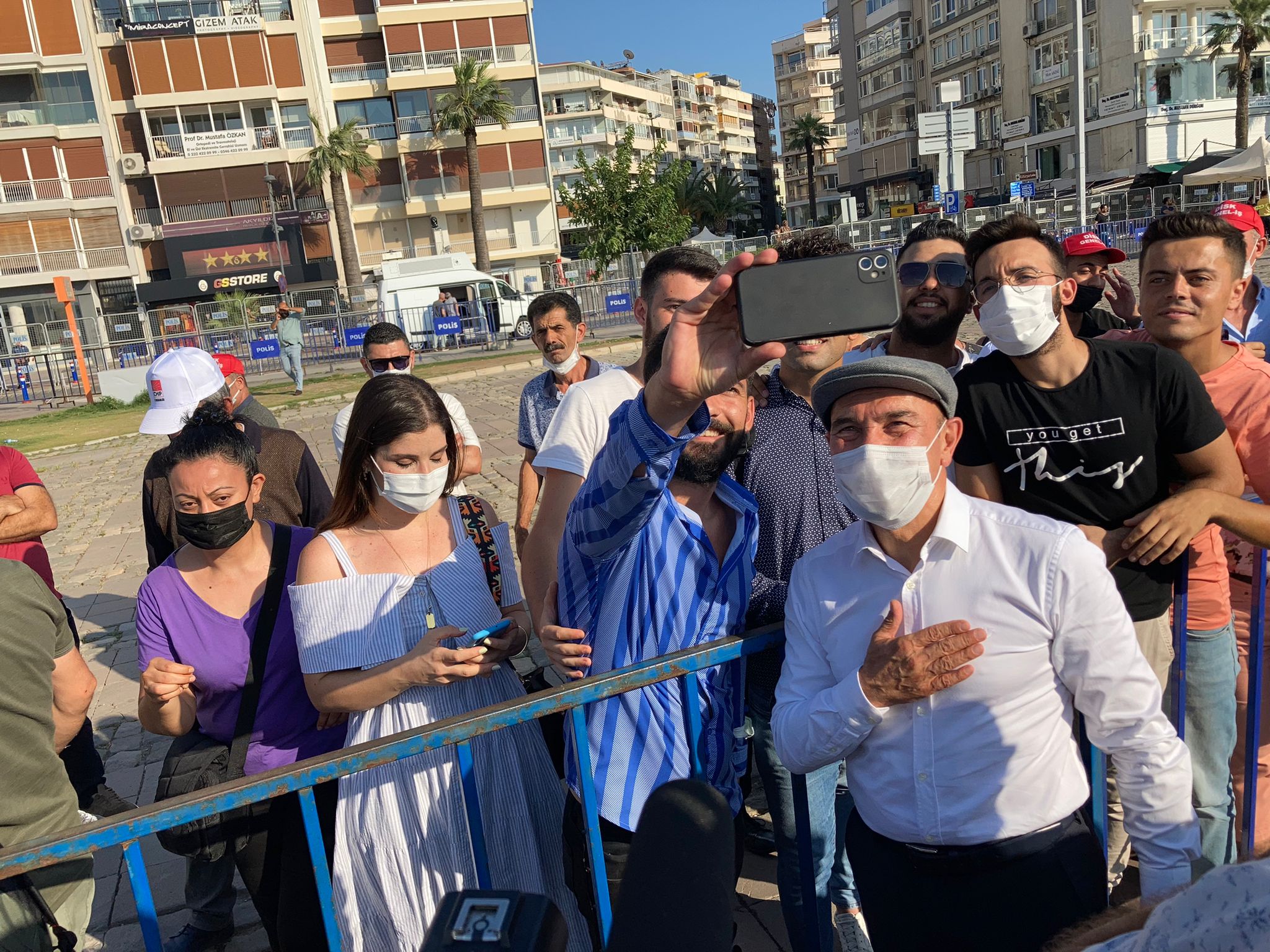"Demokrasi için nefes" mitingine yoğun ilgi: Binlerce kişi katıldı