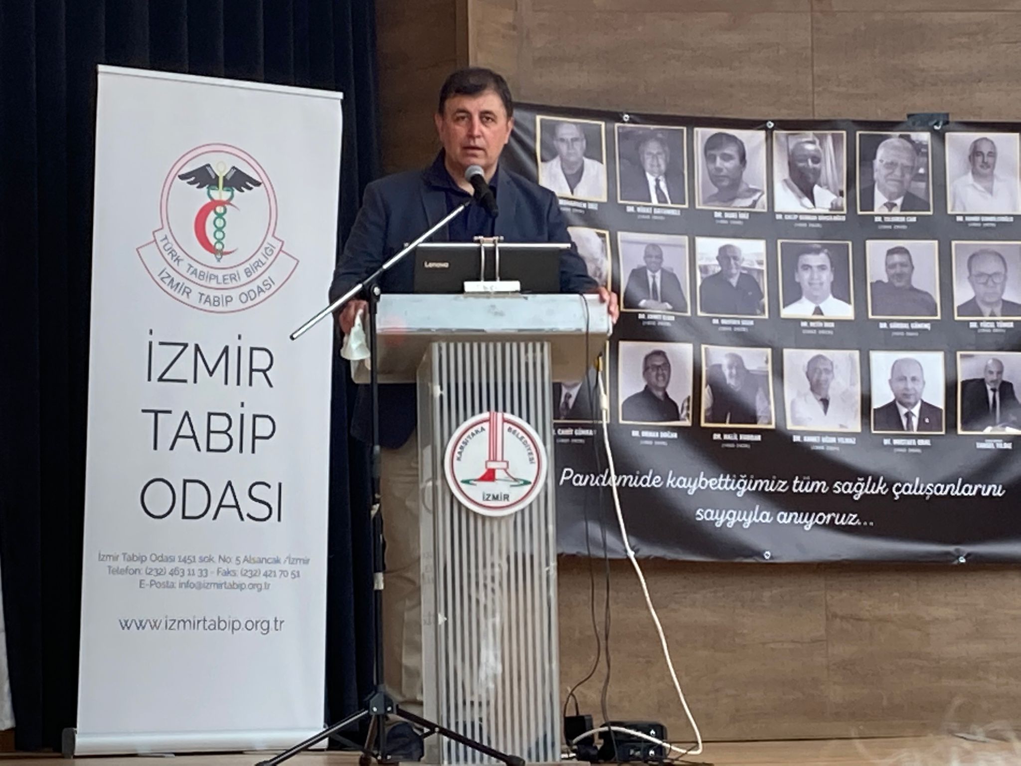 Başkan Tugay, "Siyasetin hekimlerin müdahalesine ihtiyacı var"