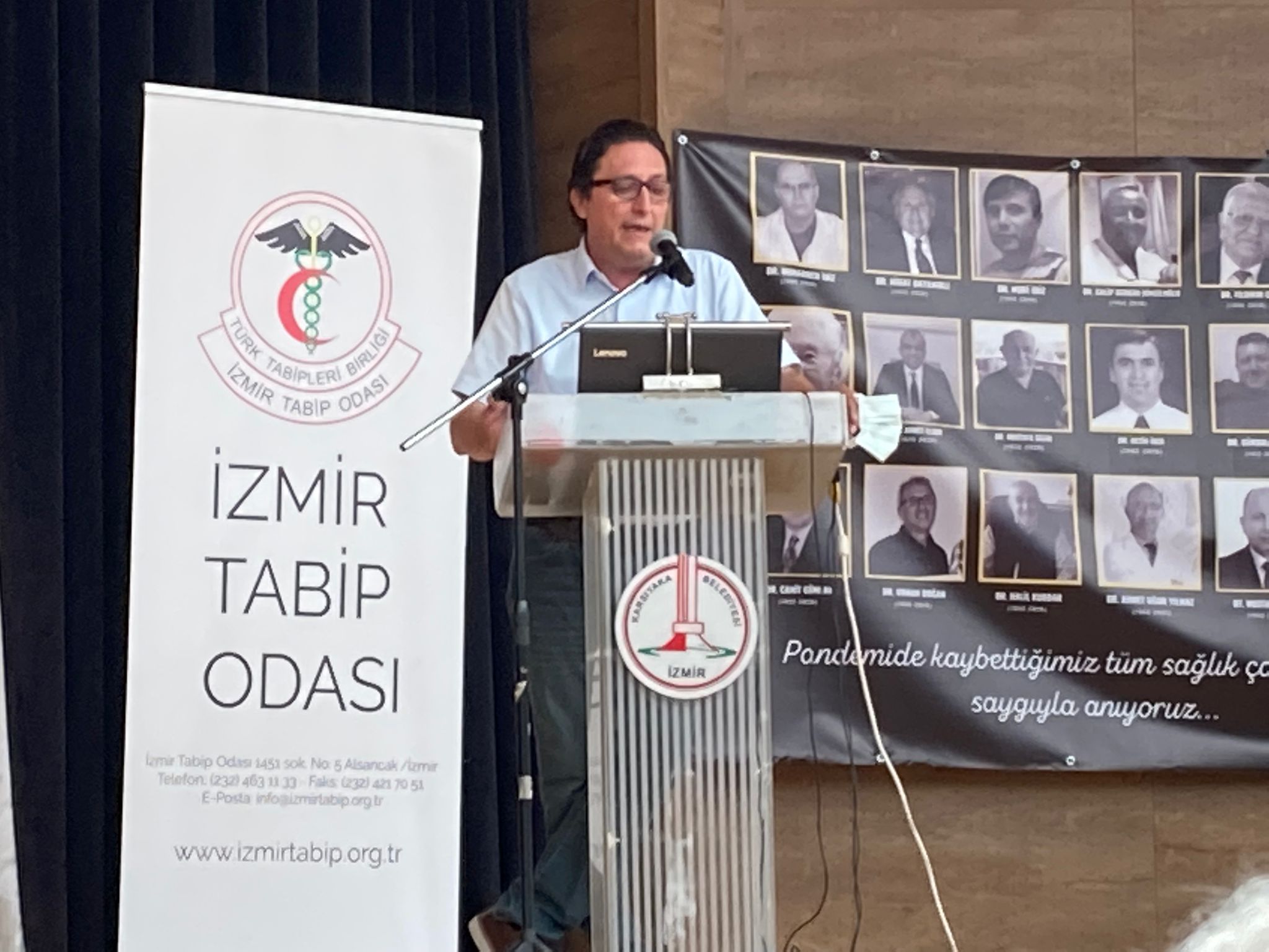 Başkan Tugay, "Siyasetin hekimlerin müdahalesine ihtiyacı var"