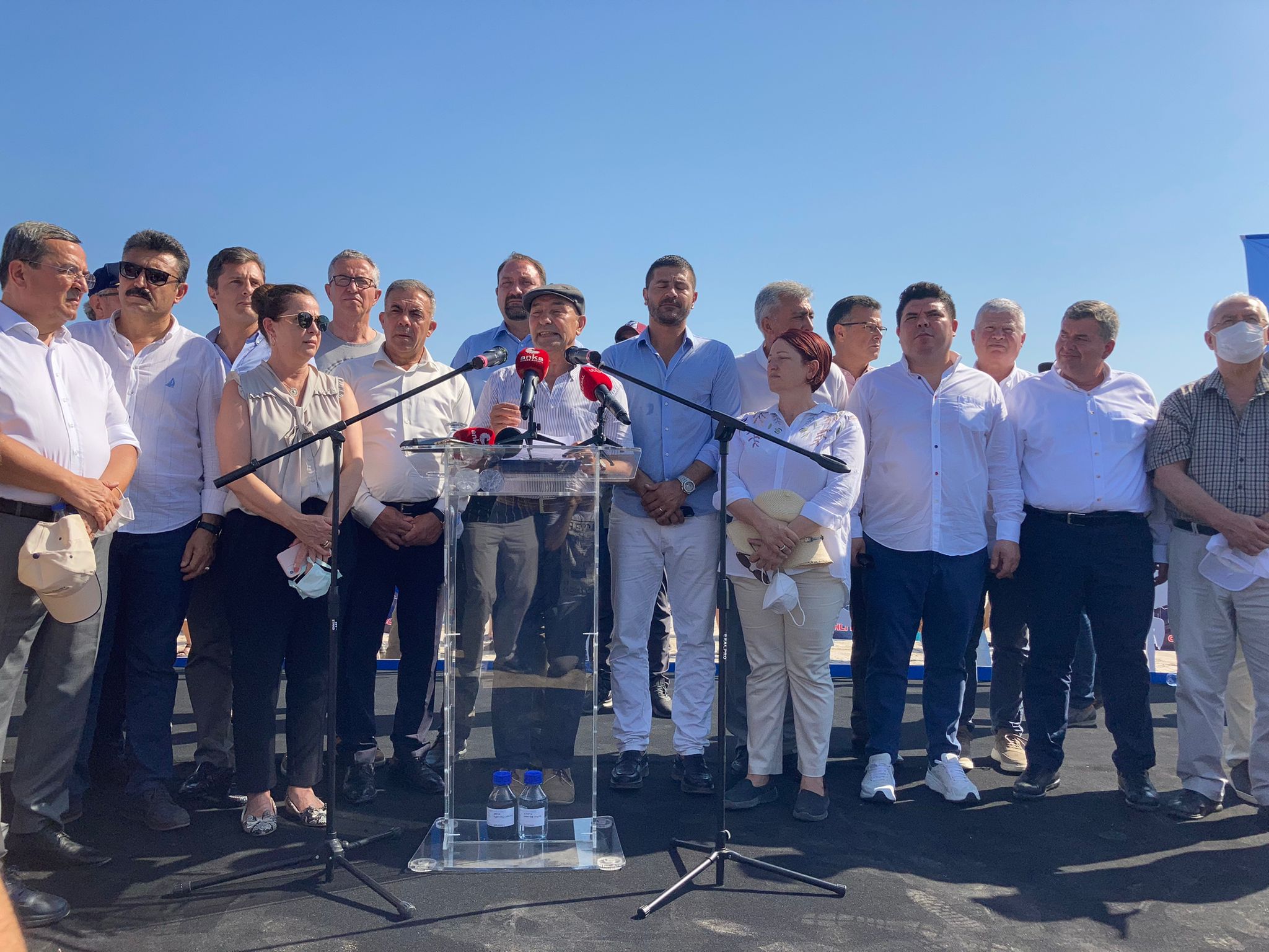 Başkan Soyer, “Önce Gediz temizlenecek sonra Kanal İstanbul’u yapın”