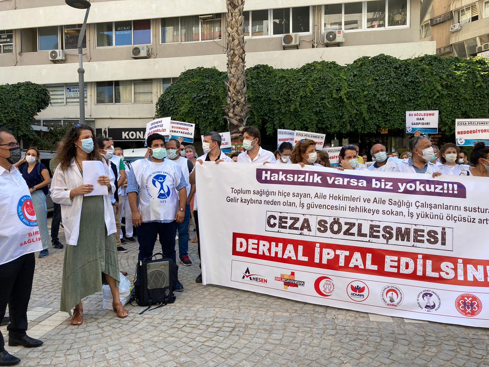 Sağlıkçılar sözleşmeye karşı tepkisini yineledi: “Ödeme değil ceza yönetmeliği”