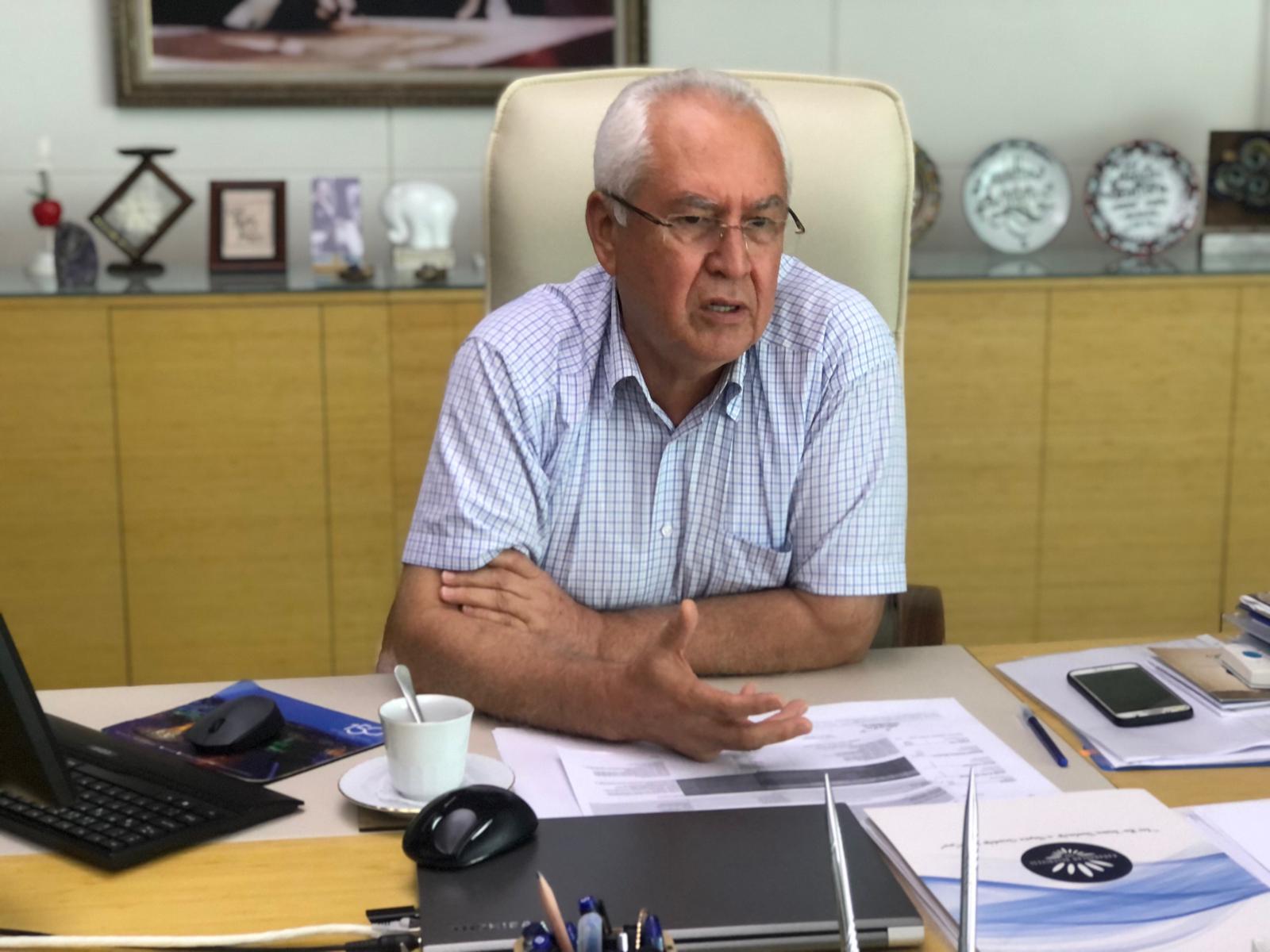 Vatandaş hizmeti görüyor, belediyeye de sahip çıkıyor
