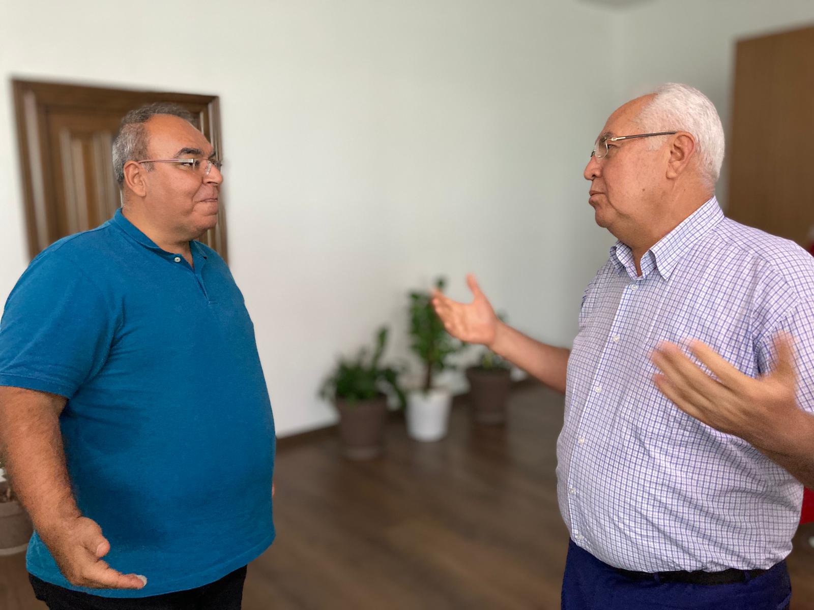 Vatandaş hizmeti görüyor, belediyeye de sahip çıkıyor