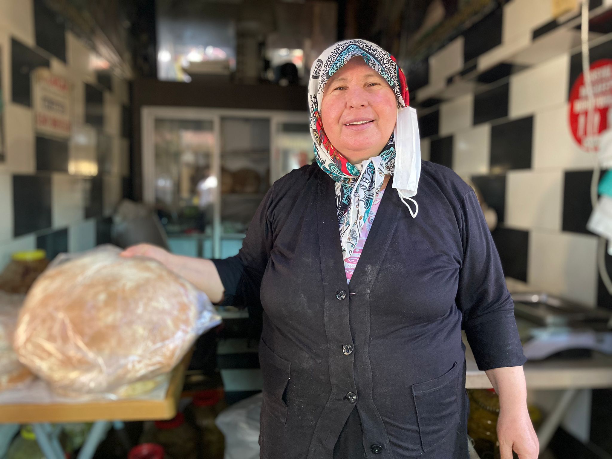 Havra Sokağı’ndaki çalışmalar bitti... Esnafın şikâyeti bitmedi