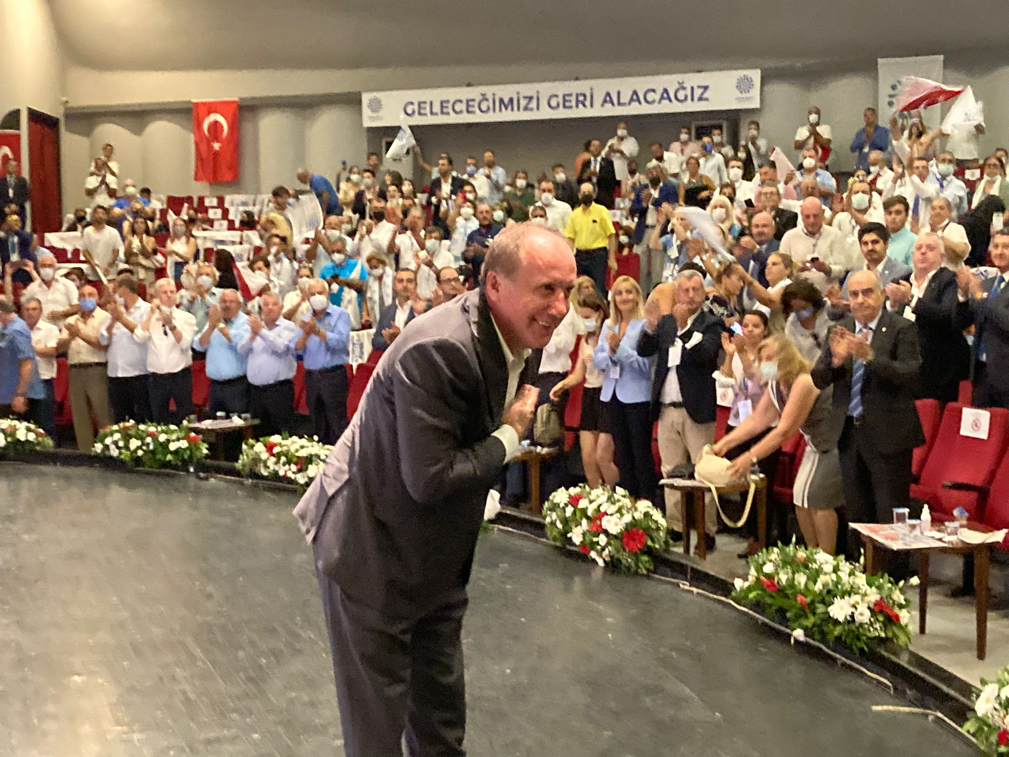 İnce, "Burası gerçek Atatürkçülerin partisi"