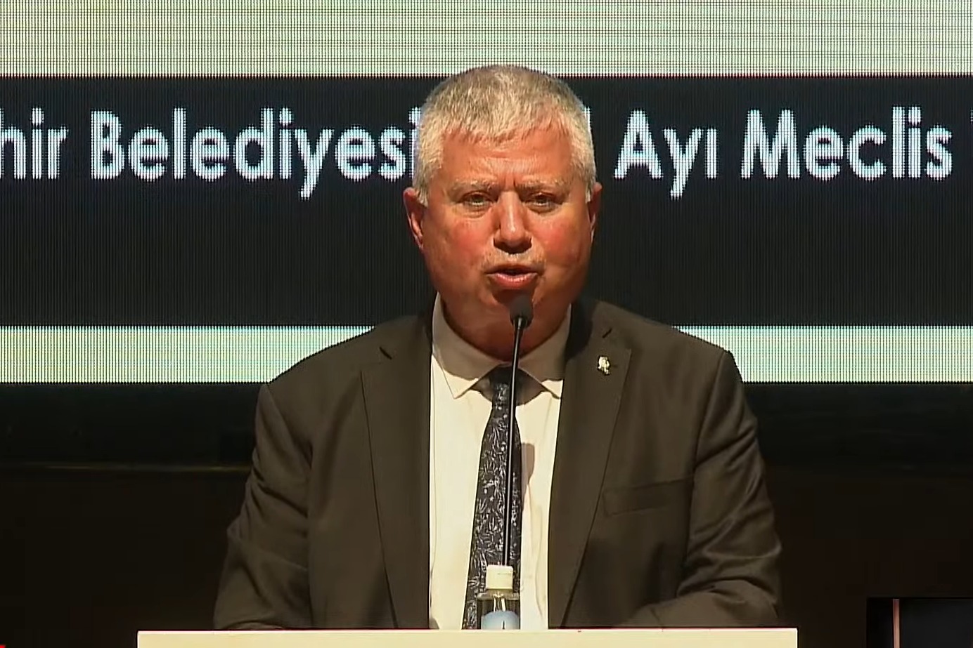 CHP ve AK Parti 145 milyon kredide yine karşı karşıya geldi: "Belediye borç batağında"