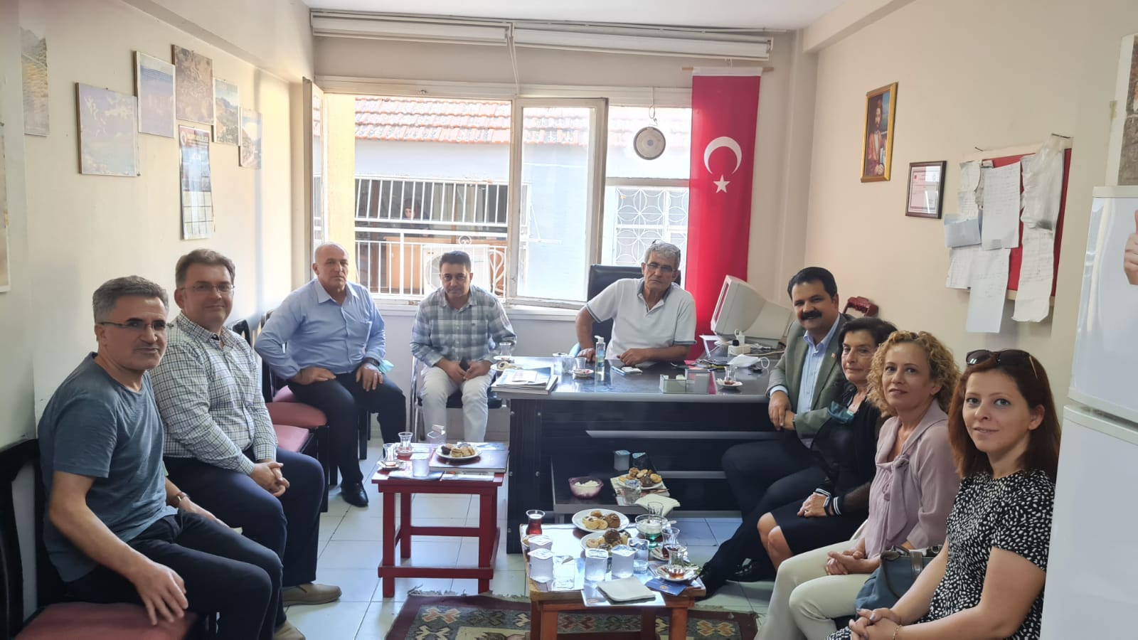 Cumhuriyet Halk Partisi Konak İlçe'den STK Çıkarması