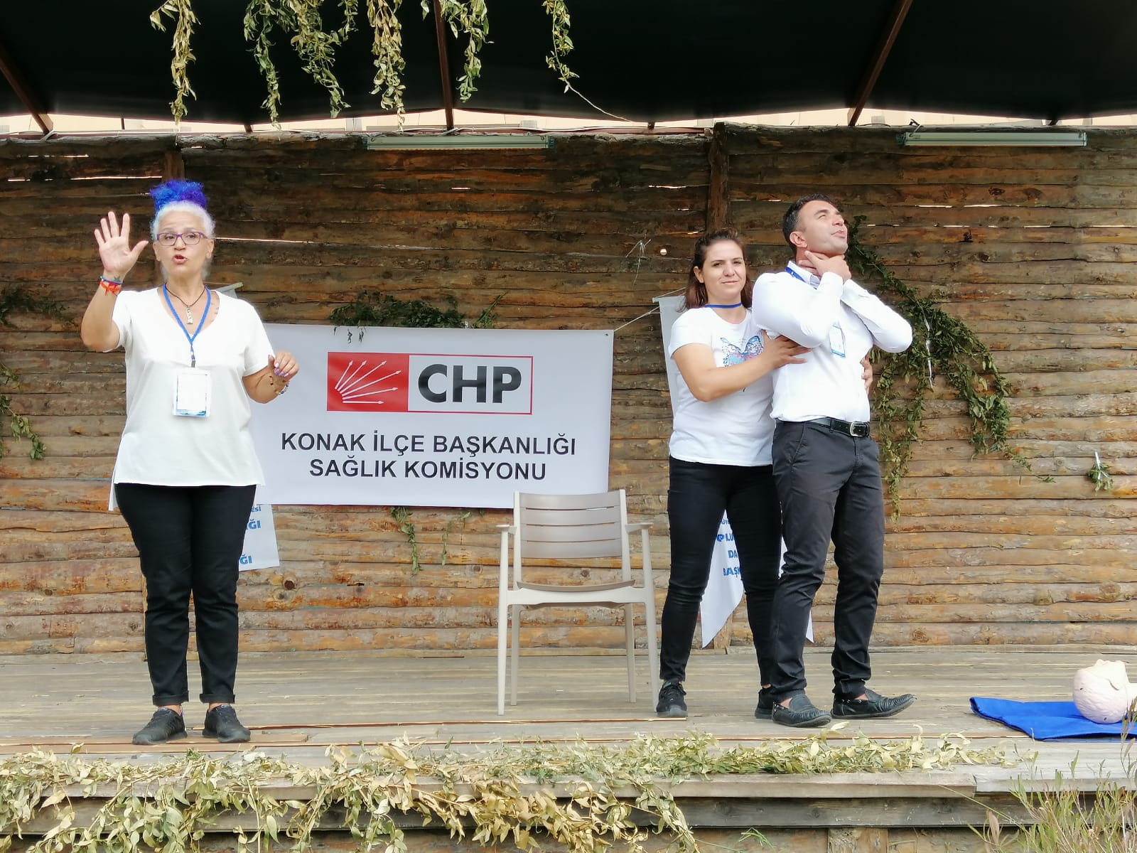 CHP Konak İlçeden "İlkyardım Hayat Kurtarır" Etkinliği
