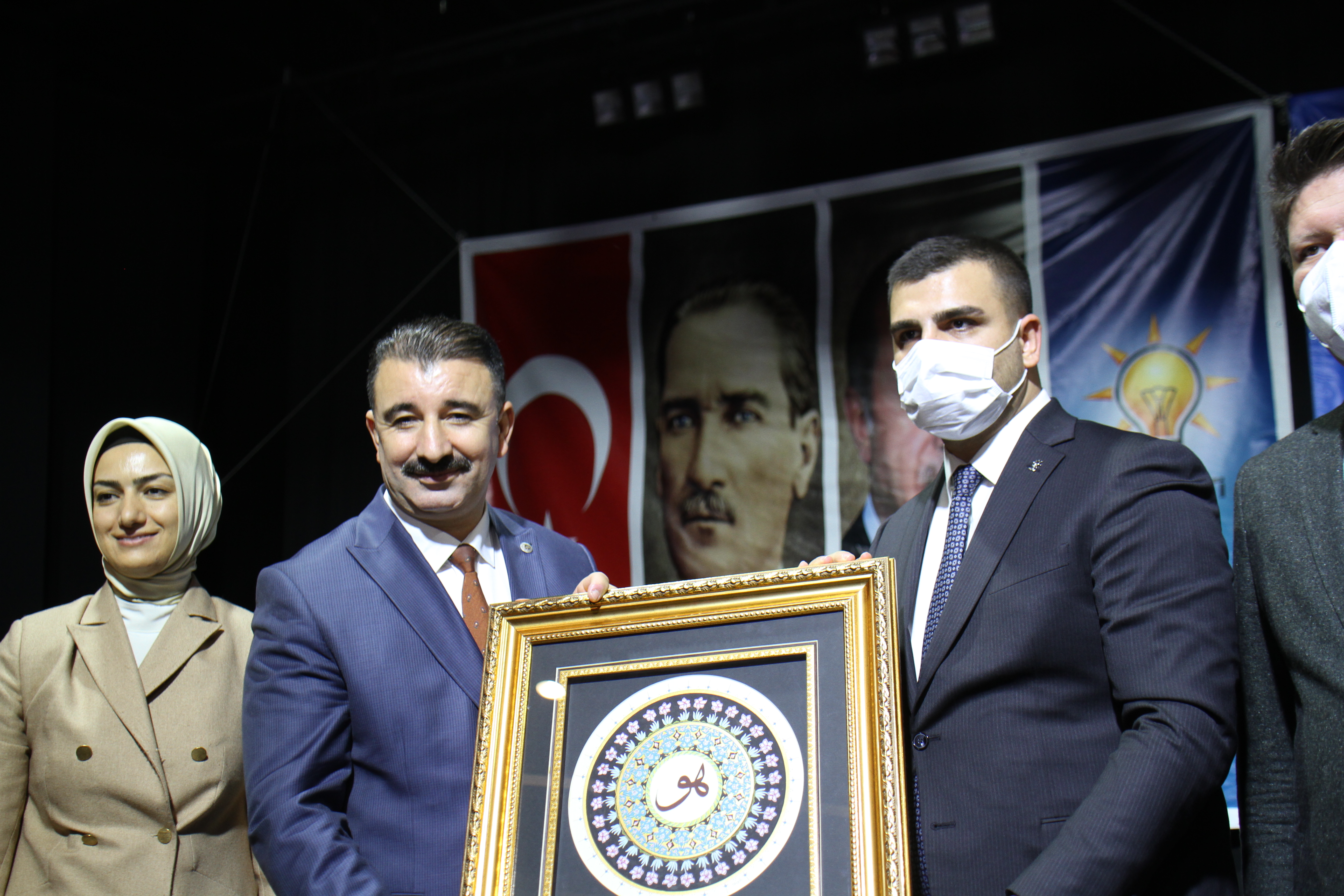 AK Partili İnan’dan Kılıçdaroğlu’na sert çıkış: “İzmir’in turist vekili”