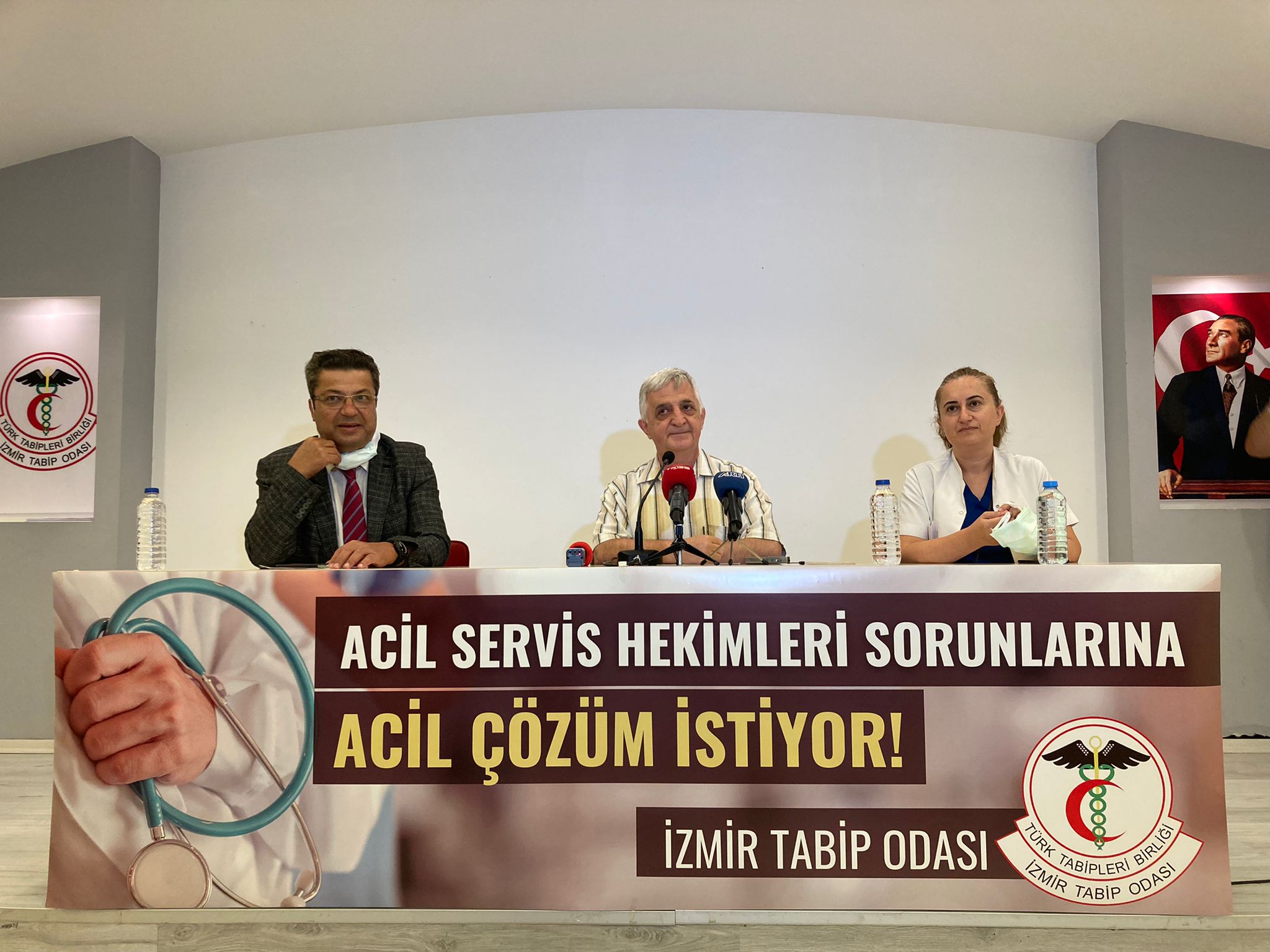 İzmir Tabip Odası'ndan şaşırtan anket: 'Acil Servis Hekimleri, acil servise yapılan başvuruların yarıdan fazlasının acil olmadığını dile getirdiler'