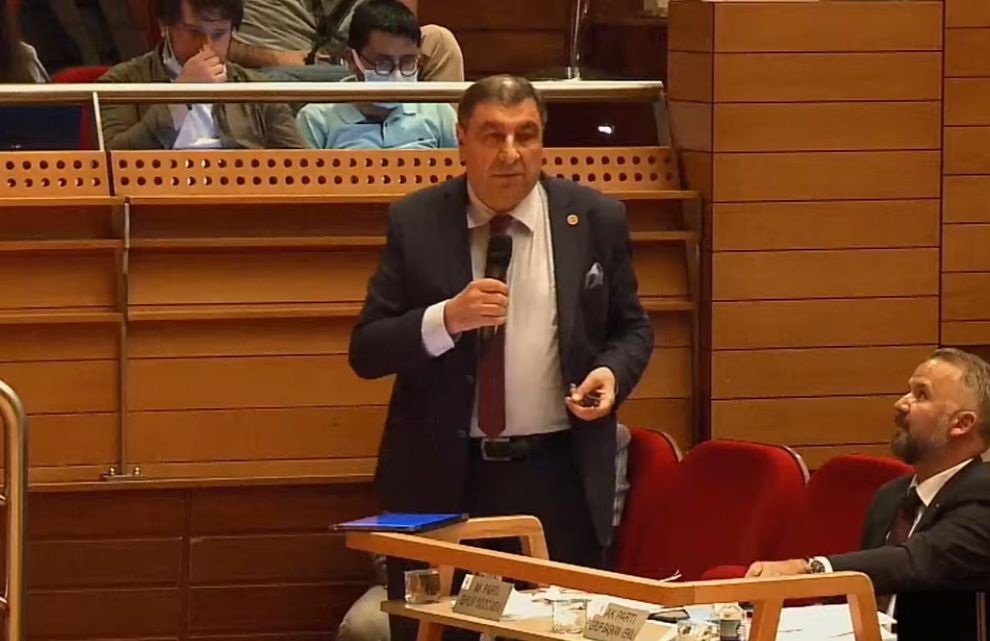 İBB Meclisi’nde tansiyon yükseldi: AK Parti ve CHP Grubu emsal kararında tekrardan karşı karşıya!