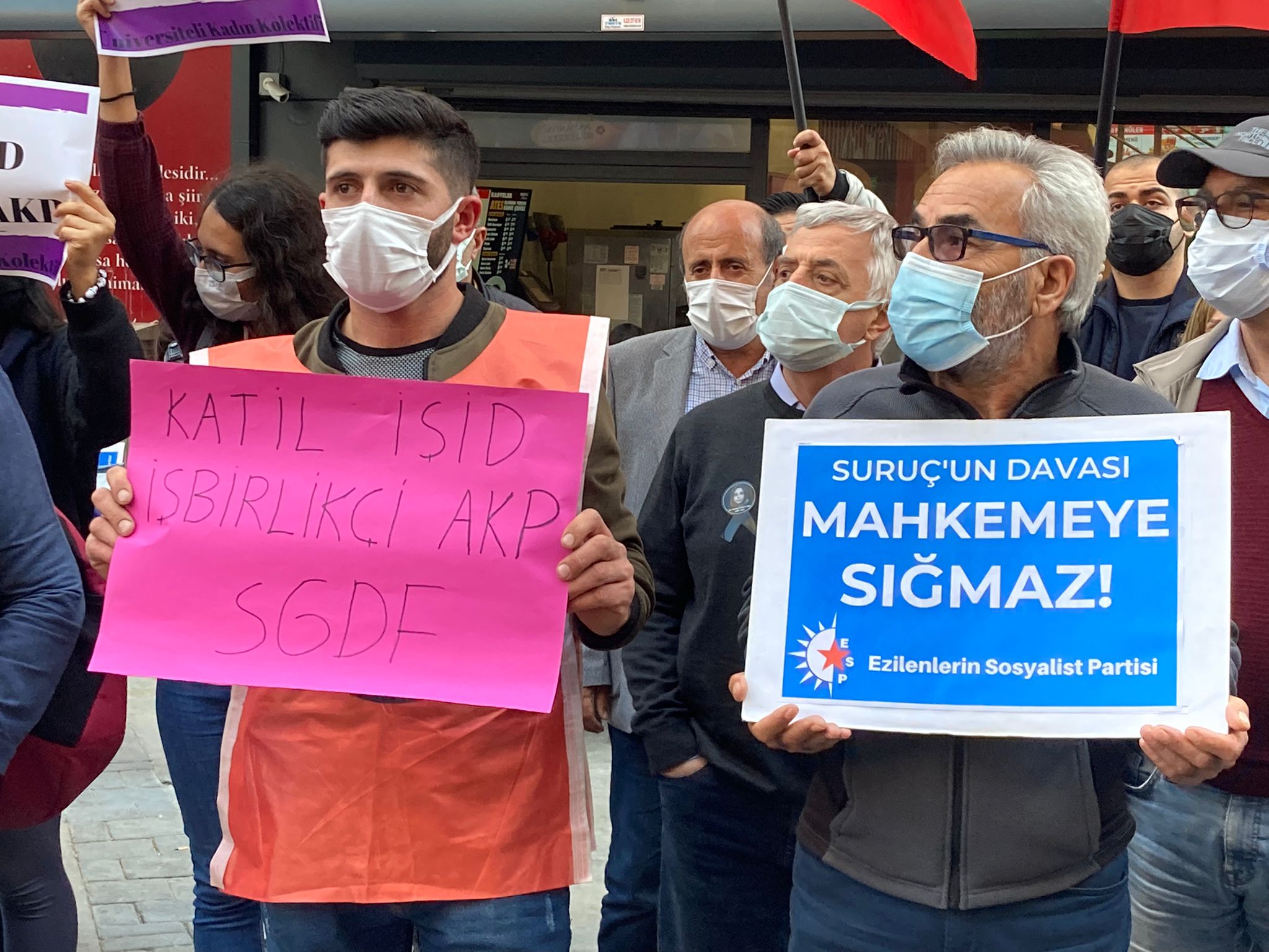 İzmir Emek ve Demokrasi Güçleri, “Suruç’un davası mahkemeye sığmaz!”