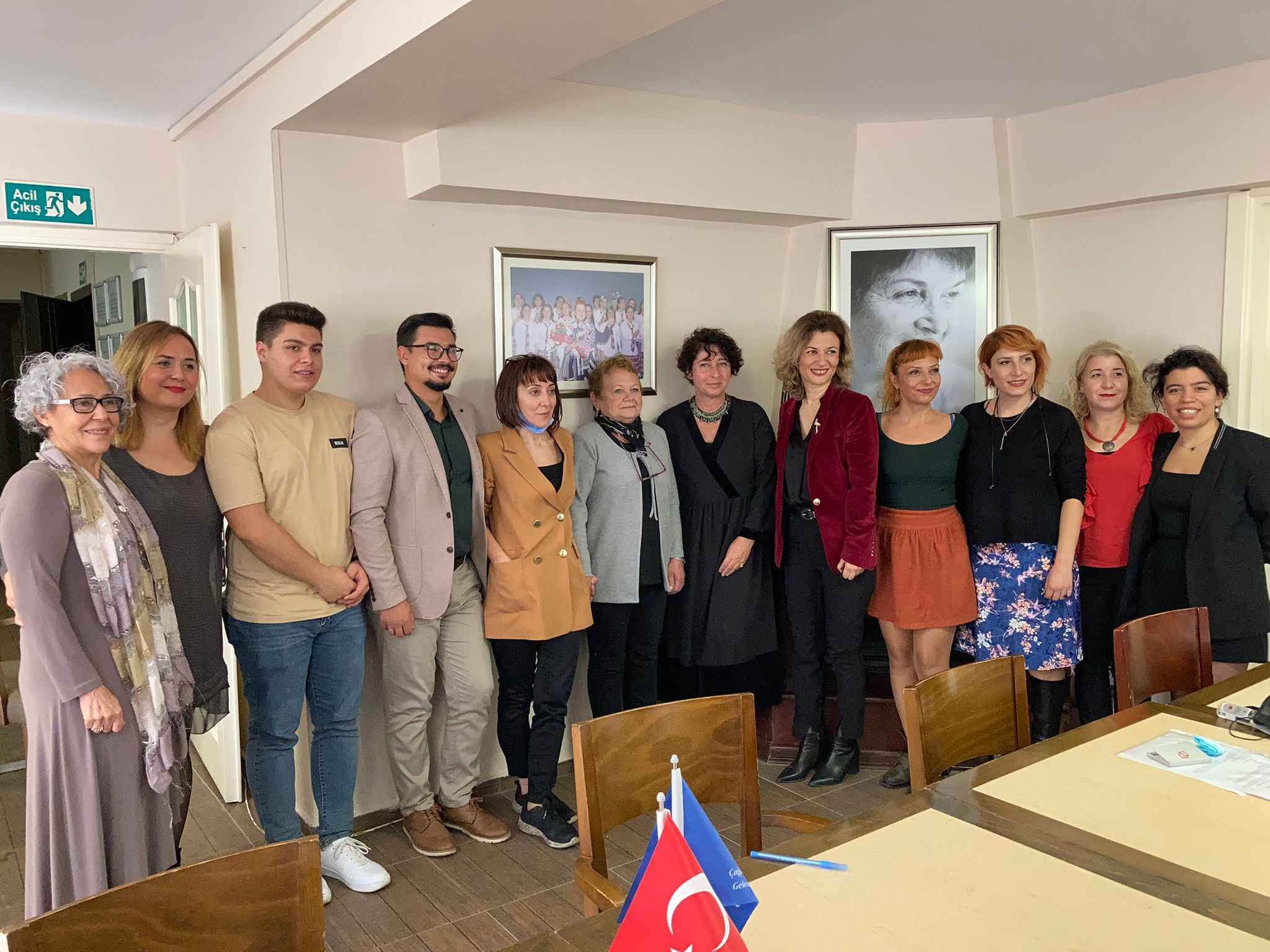 Soyer, 43. İstanbul Maratonu’nda ‘Bir Işık da Siz Yakın!’ için konuşuyor: Üniversite öğrencilerine burs sağlanacak