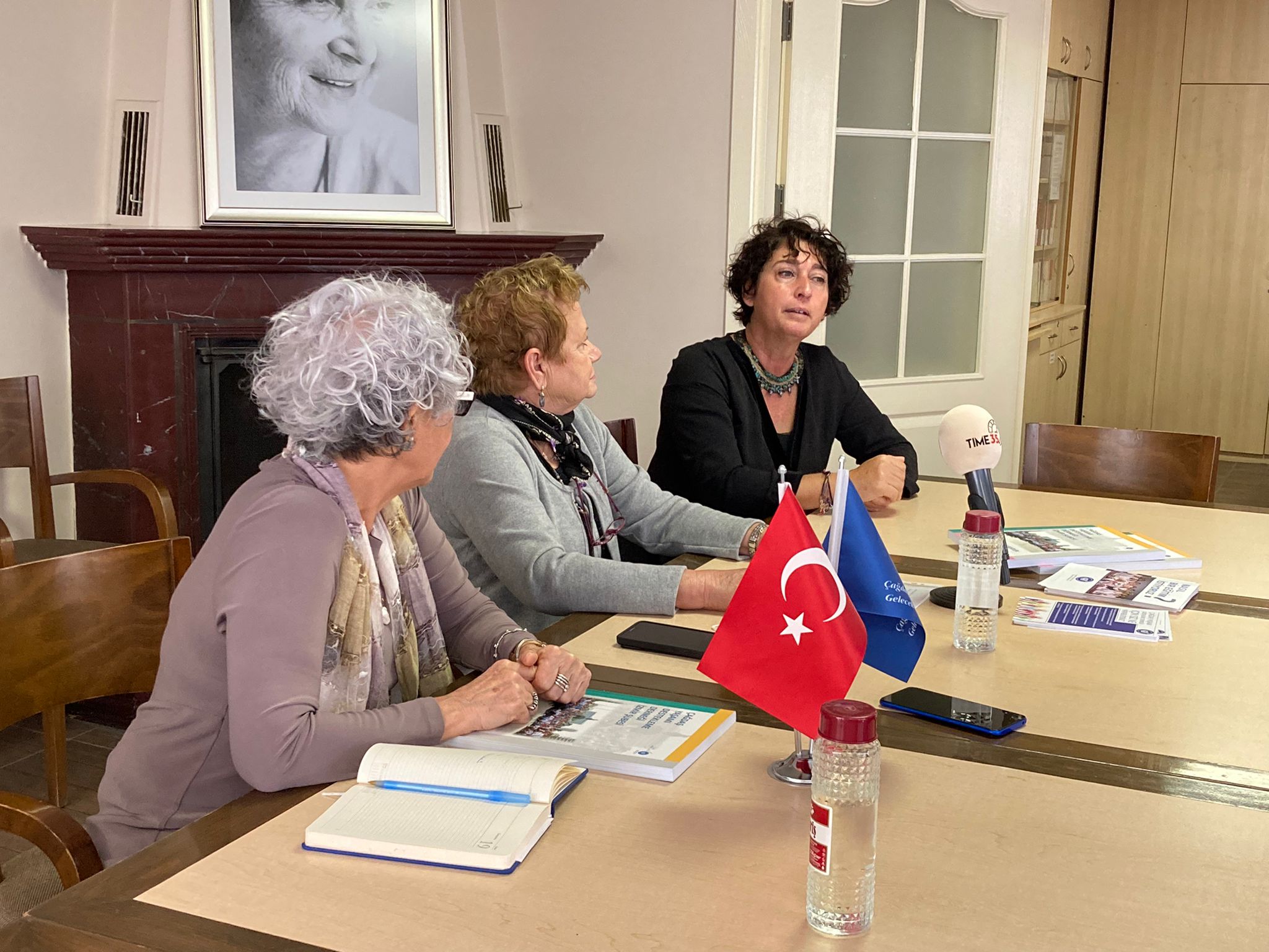 Soyer, 43. İstanbul Maratonu’nda ‘Bir Işık da Siz Yakın!’ için konuşuyor: Üniversite öğrencilerine burs sağlanacak