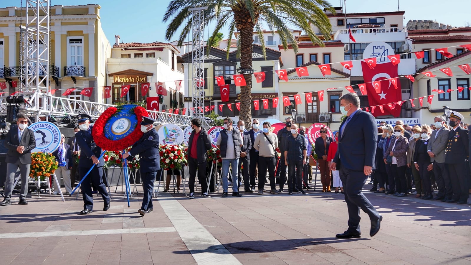 Çeşmeliler Cumhuriyet Bayramı’nı Pinhani ile kutladı