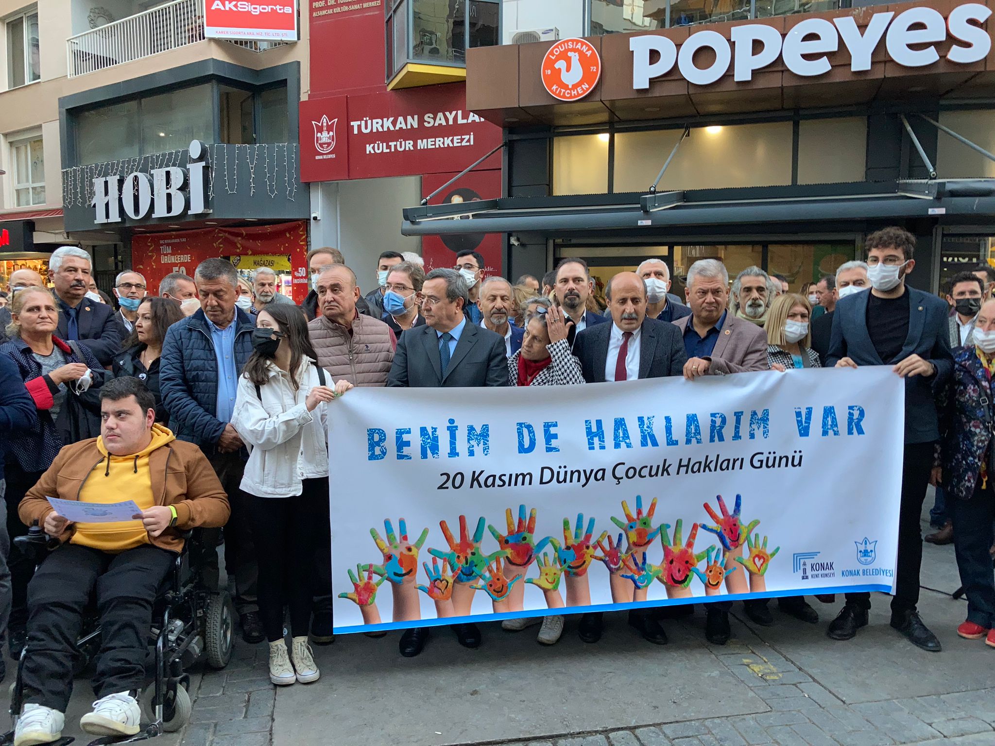 Konak, çocuk istismarına karşı sesini çıkardı: “Çocuklar için daha güzel bir dünya istiyoruz”