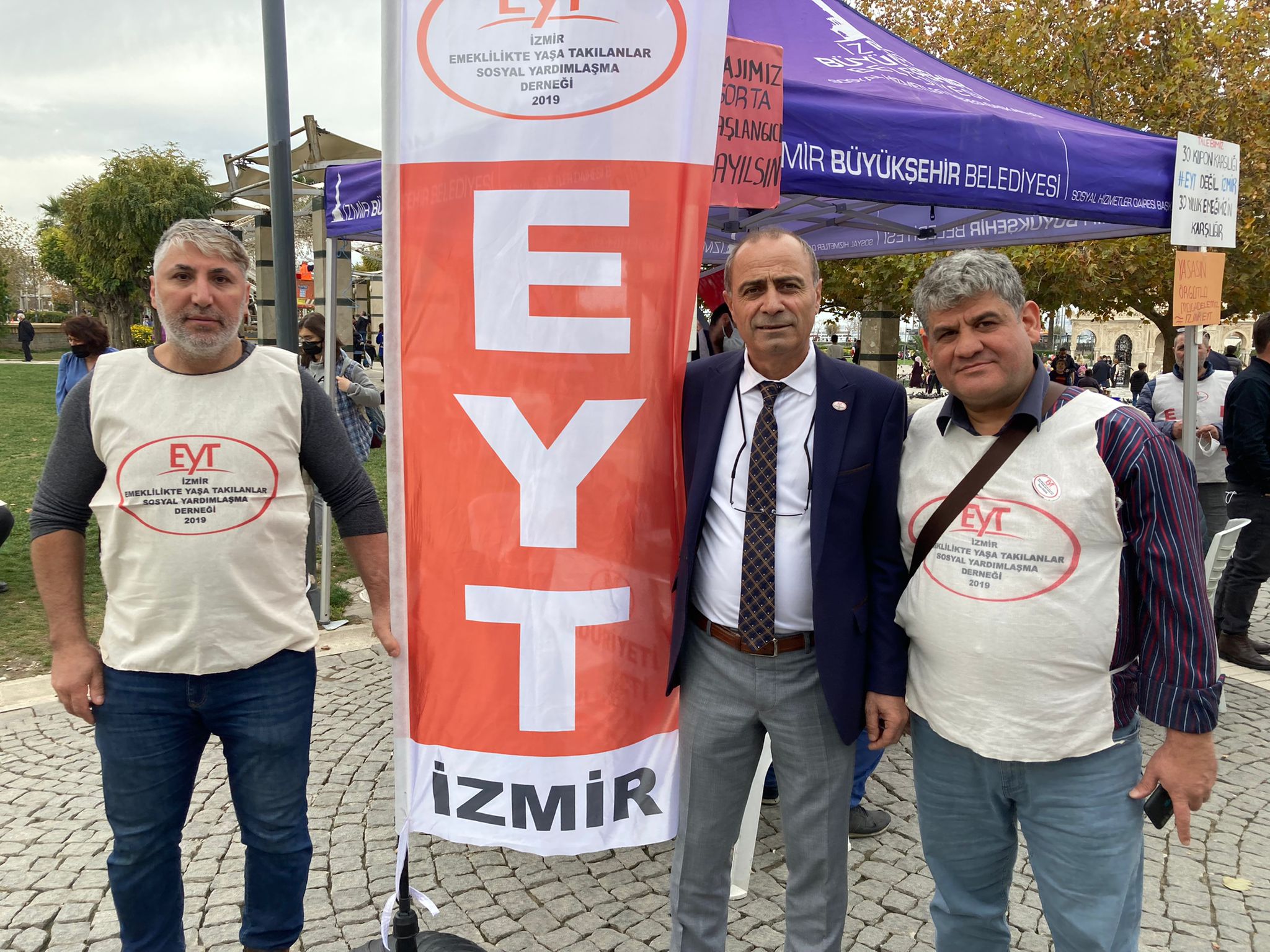 İzmir EYT Başkanı Türker, “Muhalefet yanımızda olursa biz de onların yanındayız”