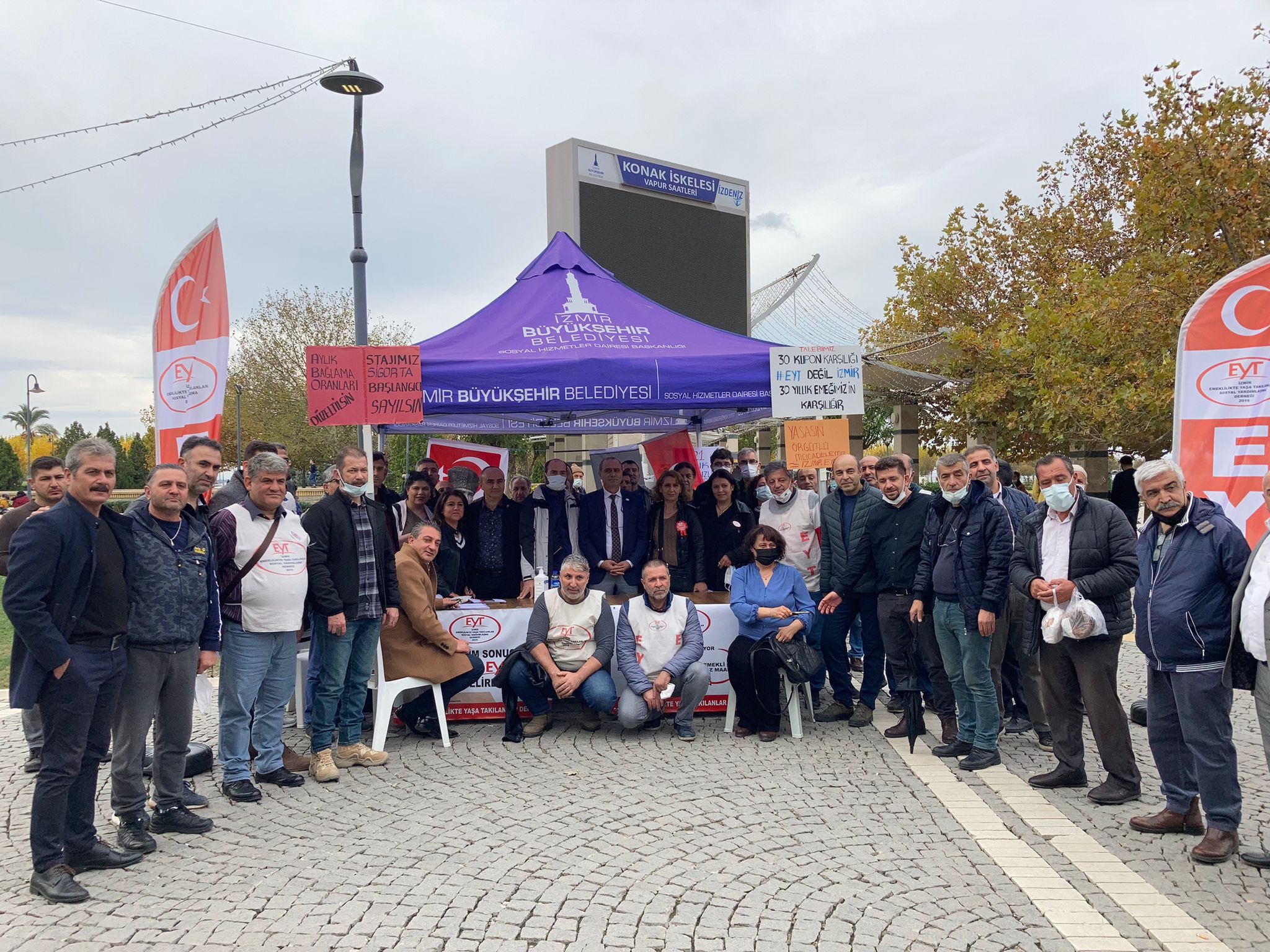 İzmir EYT Başkanı Türker, “Muhalefet yanımızda olursa biz de onların yanındayız”