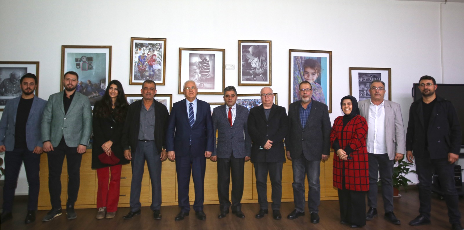 "Mobilya sektörünü her yönden destekleyeceğiz"