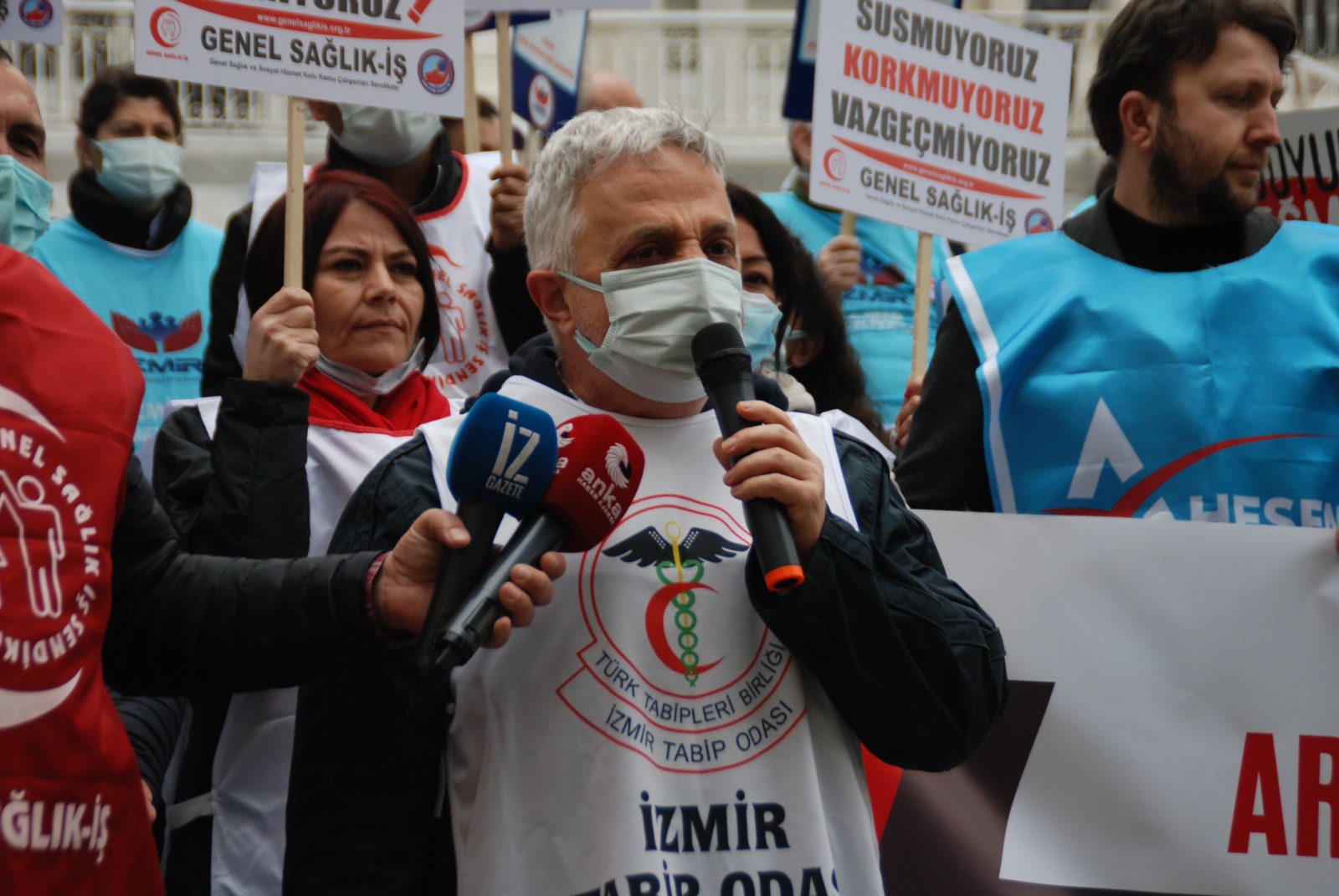 Hekimler, ASM'lere gelen faturaları yaktı
