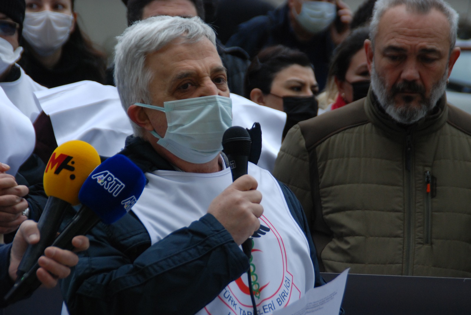 Sağlık Bakanlığı’nın 2 yıllık pandemi karnesi: “Salgına değil algı yönetimine çalışıldı”