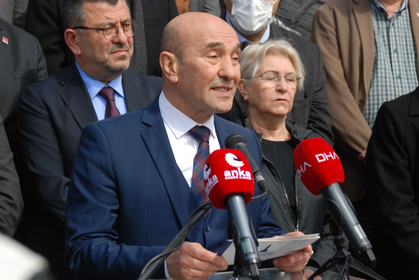 CHP İzmir’den TİS çıkışı: Yücel, “Bu Türkiye için utanç kaynağıdır”