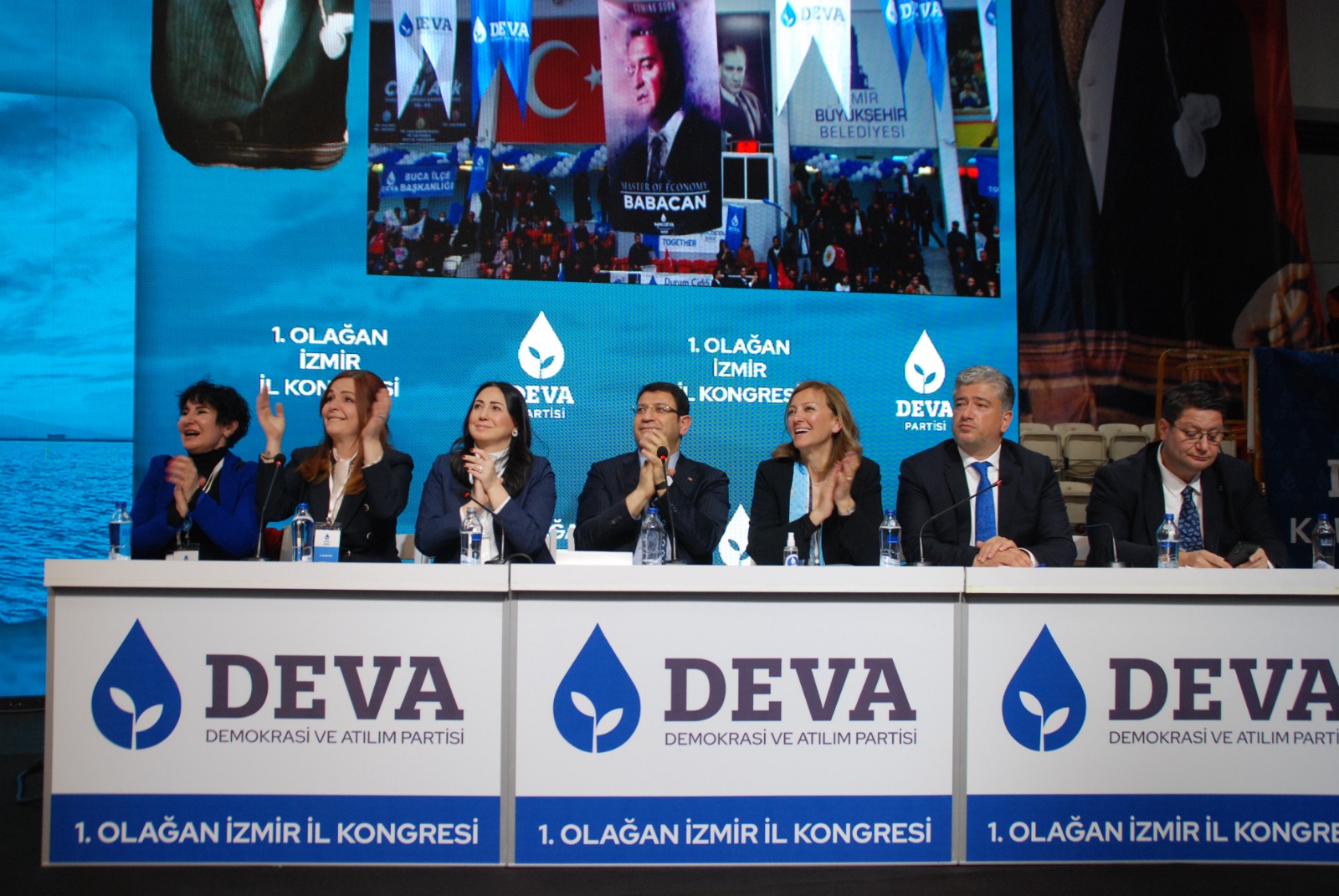 Babacan, İzmir’den Erdoğan ve Bahçeli'ye seslendi: “Sizin entrikalarınız bize vız gelir, vız!”