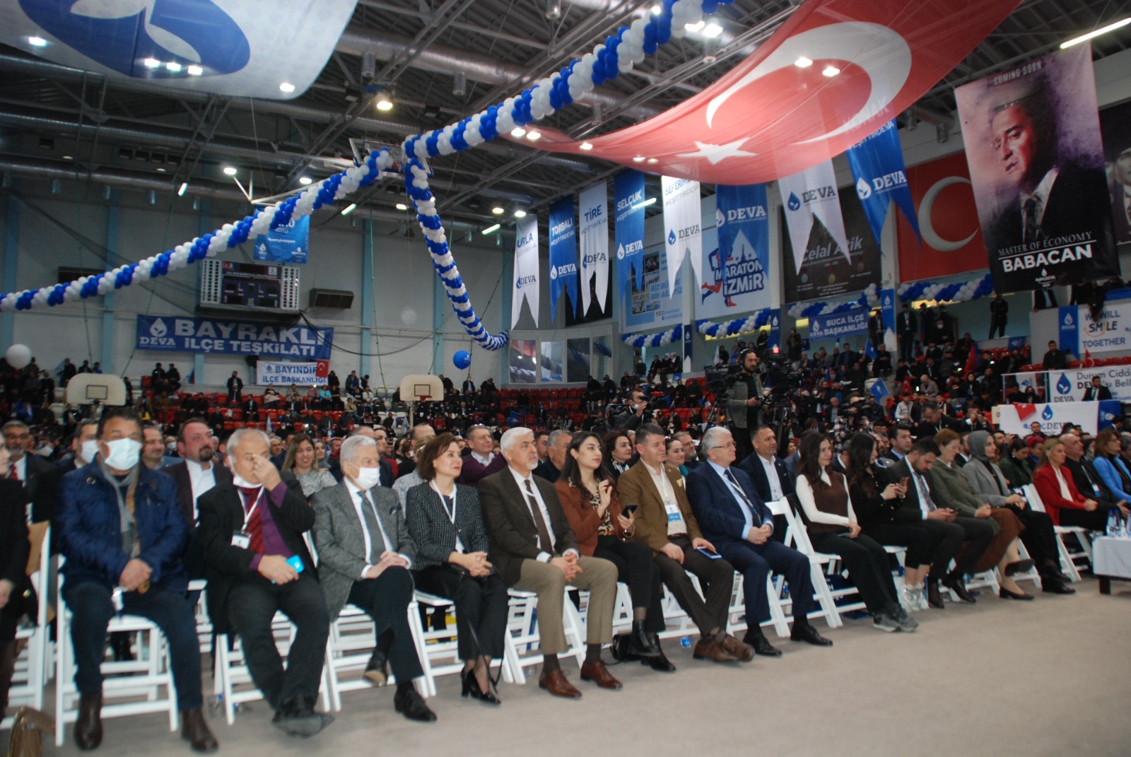 Babacan, İzmir’den Erdoğan ve Bahçeli'ye seslendi: “Sizin entrikalarınız bize vız gelir, vız!”