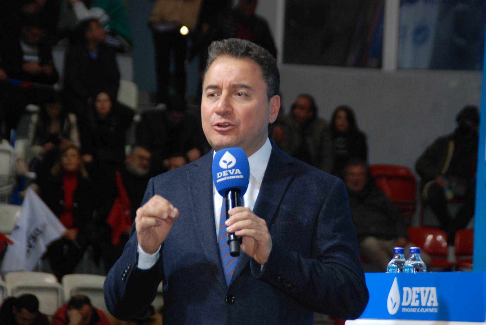 Babacan, İzmir’den Erdoğan ve Bahçeli'ye seslendi: “Sizin entrikalarınız bize vız gelir, vız!”