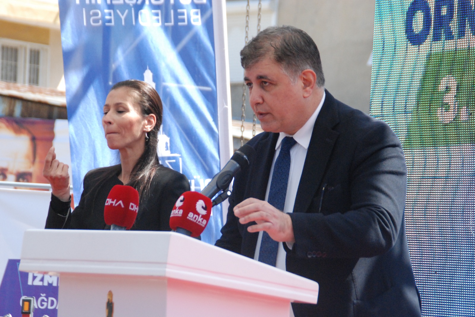 Örnekköy’de İZBETON’dan büyük hamle: 3’üncü ve 4’üncü etaplarının temelleri atıldı