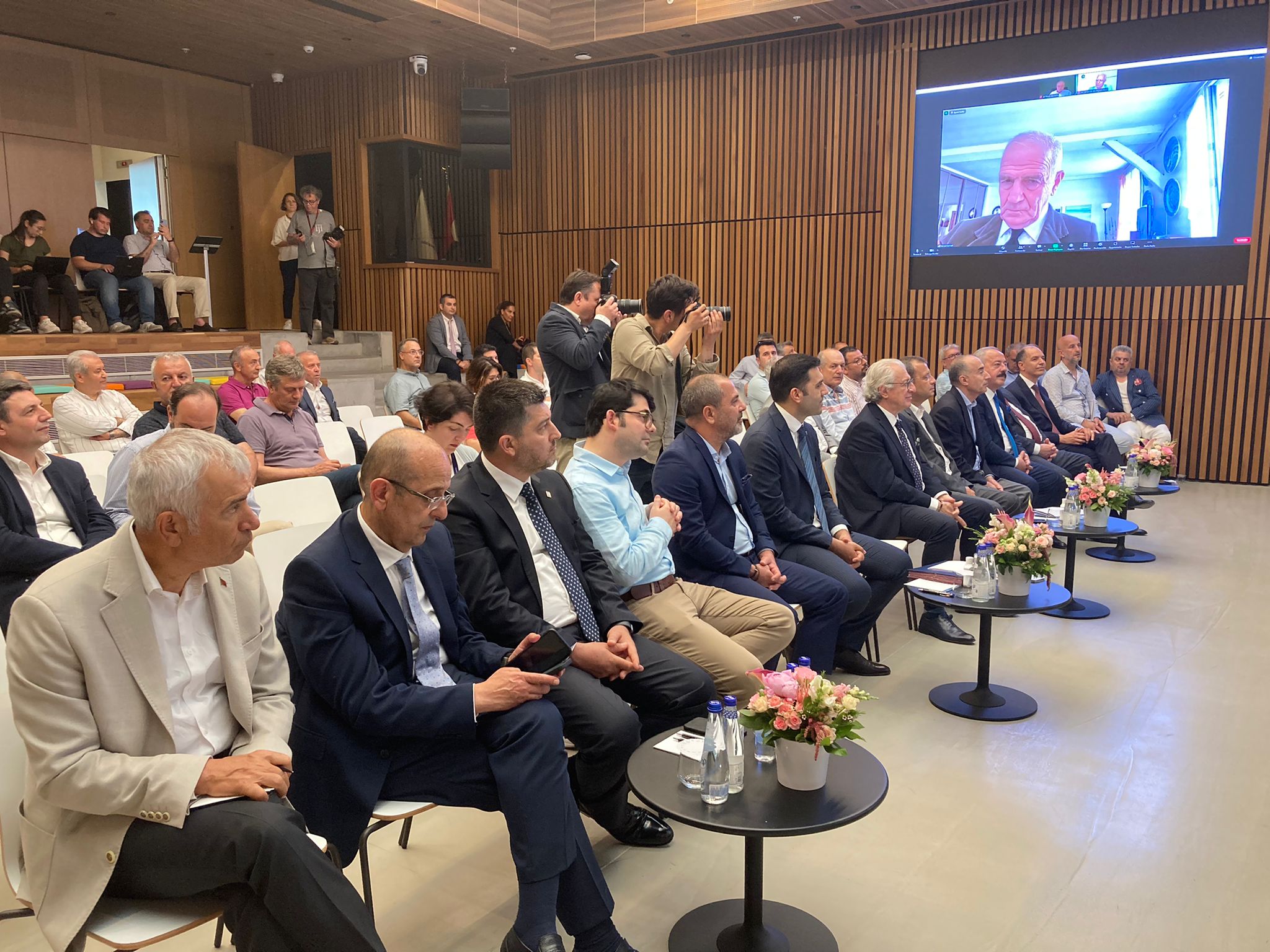 İTB Başkanı Kestelli’den ‘Yaşayan Laboratuvar’ açıklaması: “Ege, Türk tarımının Silikon Vadisi olacak”