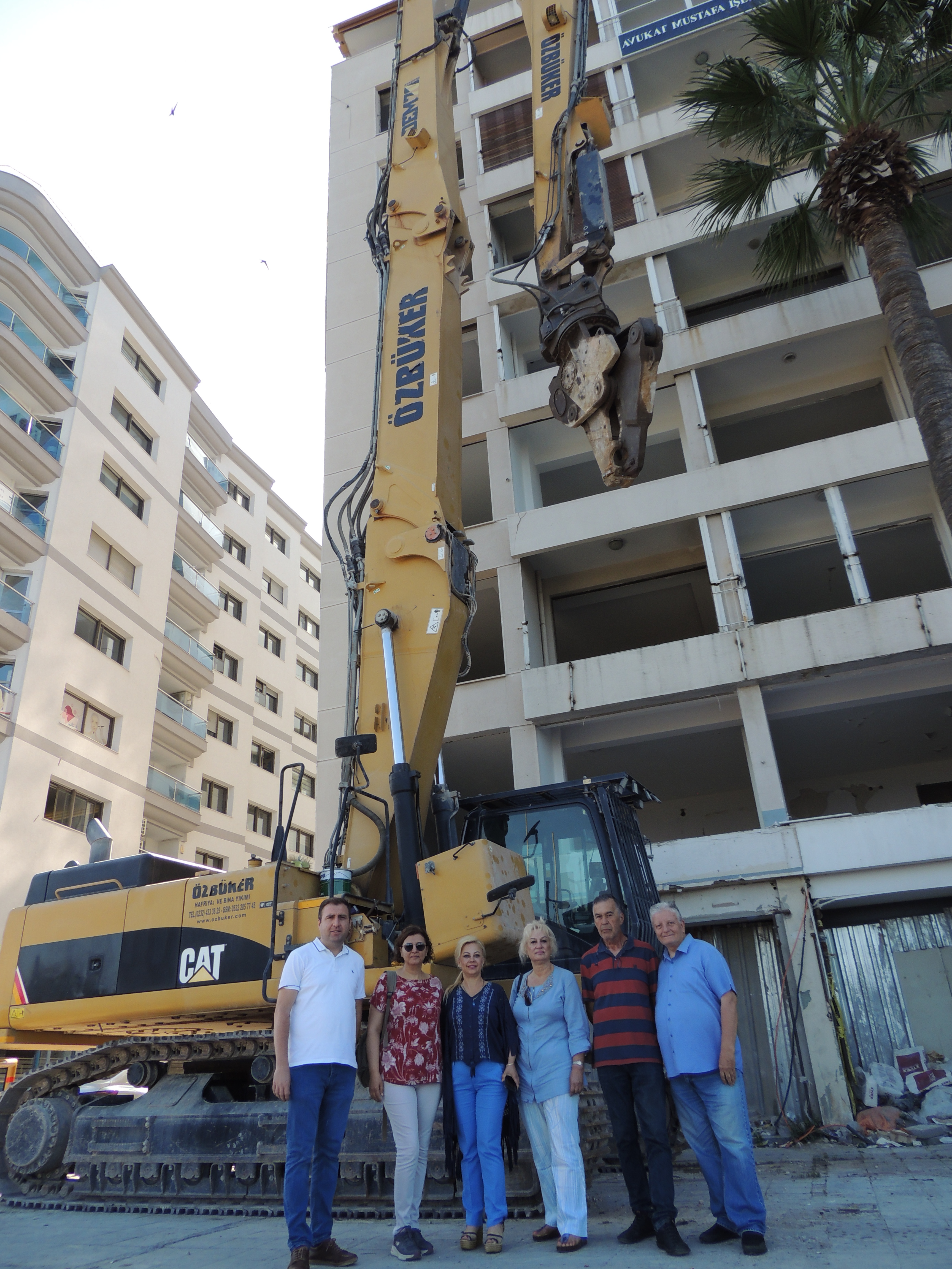 Basın Apartmanı’nın Yıkımı Başladı  