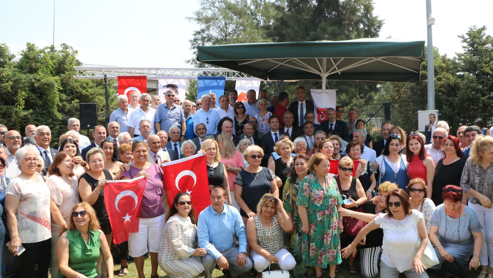 Başkan Soyer, emekli astsubaylara söz verdi: "İktidarımızda sorunlarınız tıkır tıkır çözülecek"