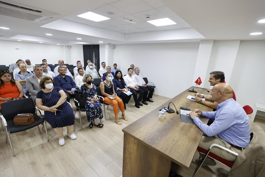 CHP'li Yücel'den 'anket' açıklaması: "Yoksul kesimde CHP yüksek gelirli kesimde AK Parti birinci çıkıyor"