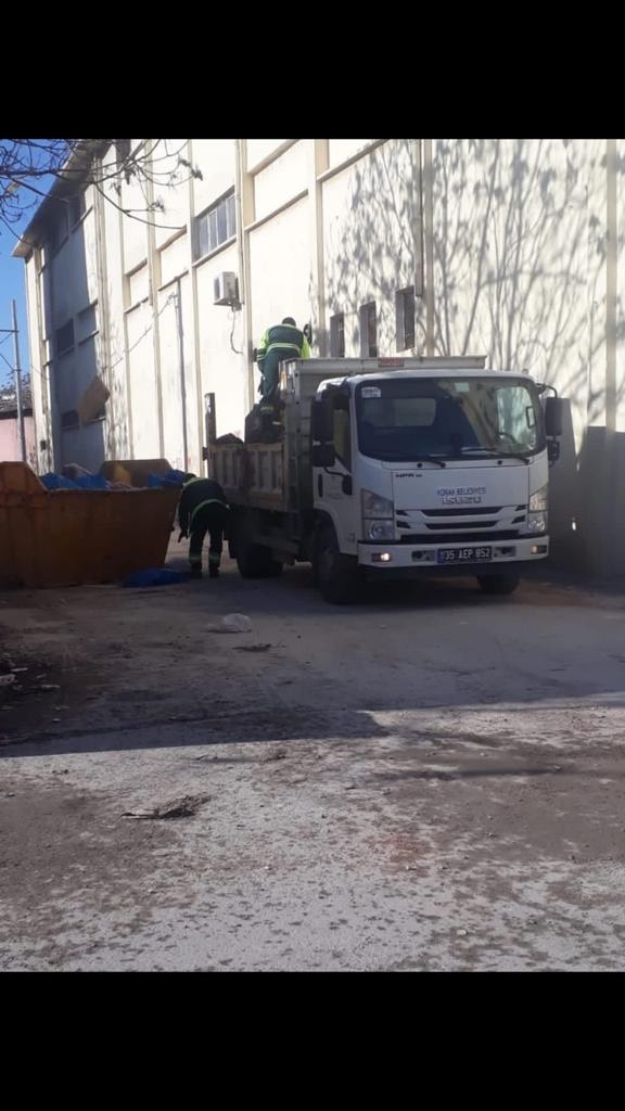 Başdaş’tan Batur’a cevap “Belediye araçları da maganda mı?”