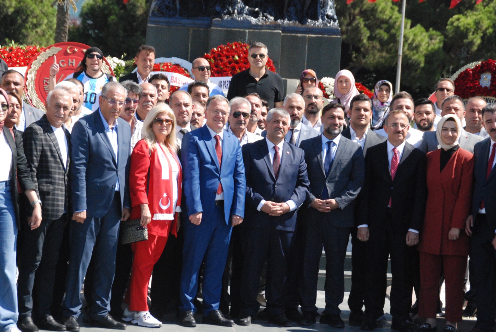 AK Partili Sürekli’den Soyer’e sert ‘9 Eylül’ çıkışı: ‘Sözde barış mesajları vermek gaflettir!”