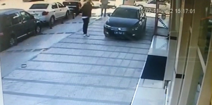 İzmir'de Şoförler ve Otomobilciler Odası'na silahlı saldırı