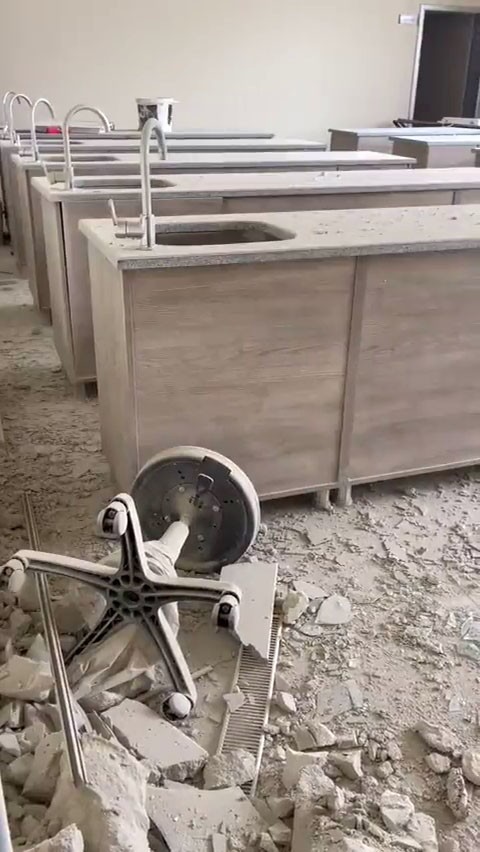 Roketin isabet ettiği okulun içi görüntülendi