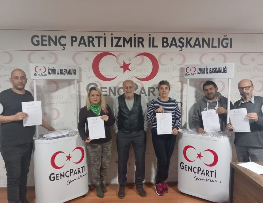 Genç Parti İzmir’de seferberlik: Hedef Mart ayına kadar Uzan için 50 bin imza