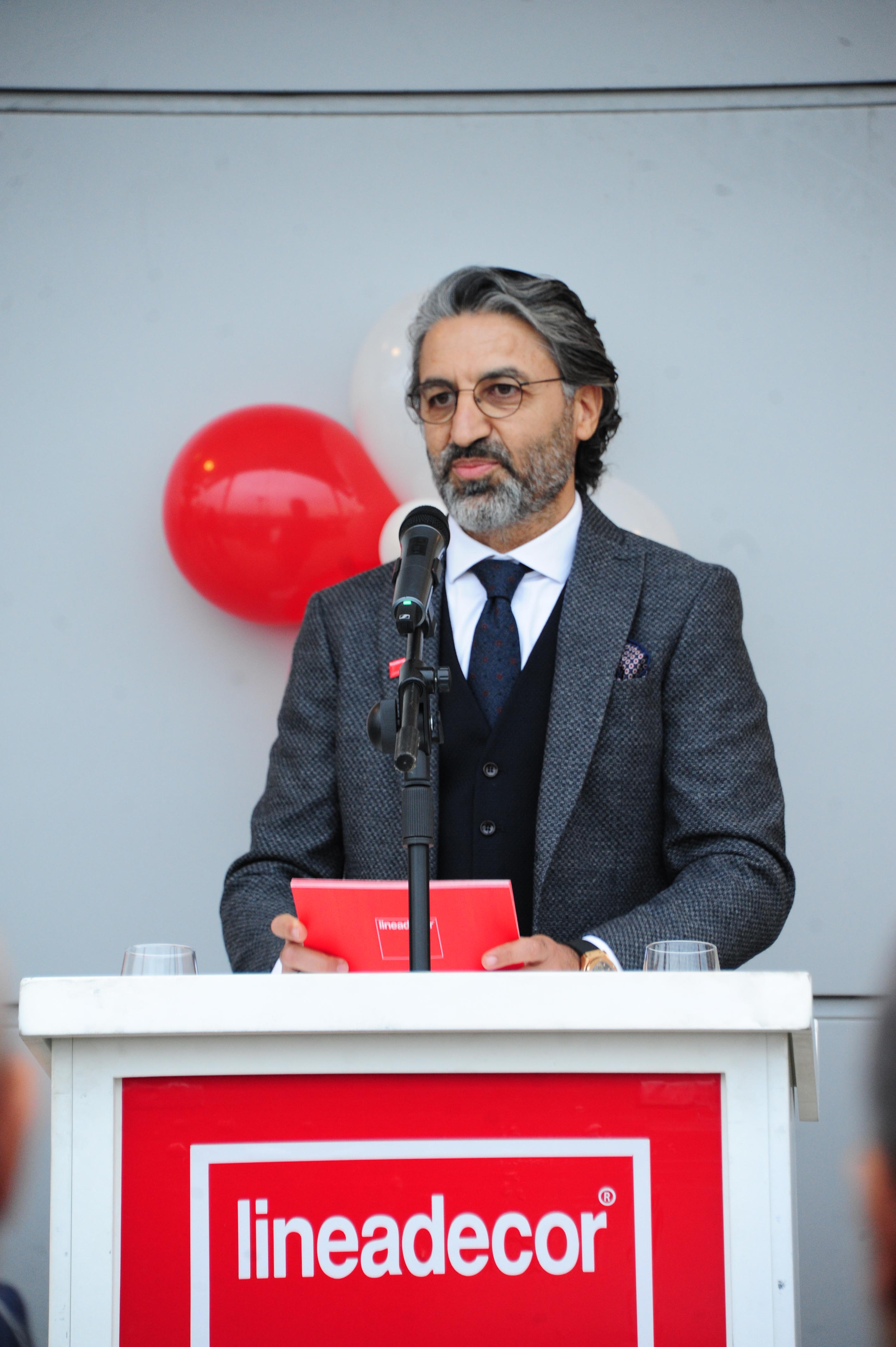 Siyaset ve İş Dünyasını Buluşturan Açılış