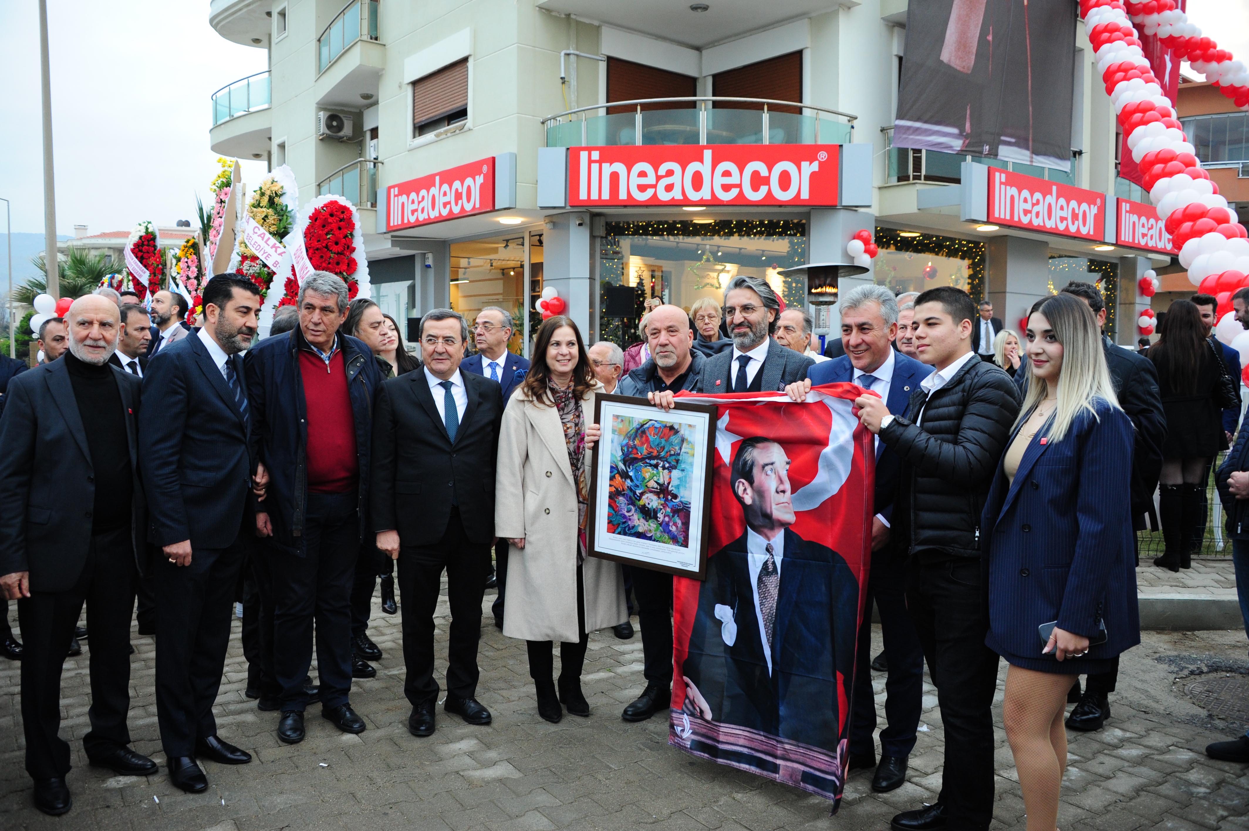 Siyaset ve İş Dünyasını Buluşturan Açılış