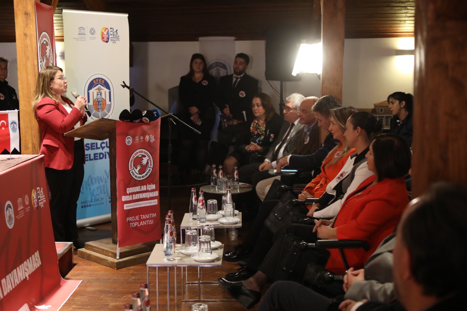 Efes Selçuk Belediyesi Çocuklar için Gıda Dayanışma projesini tanıttı 