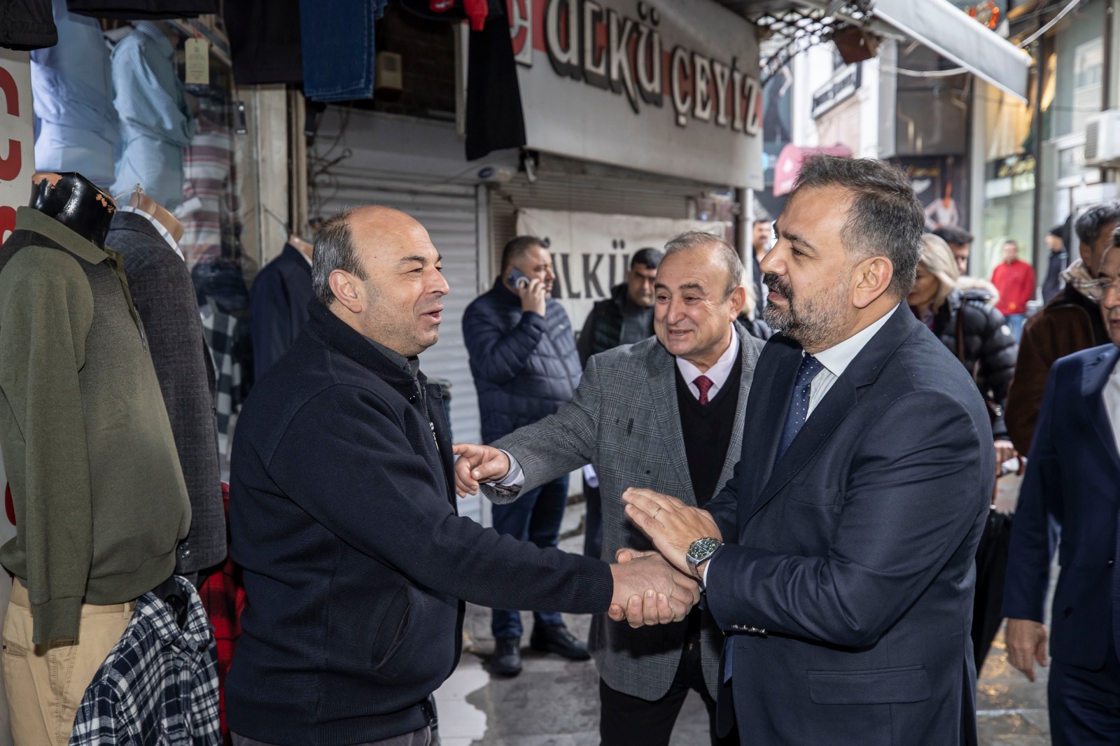 CHP İzmir İl Başkanı Aslanoğlu Sahadan Ayrılmıyor...  “100 Gün Kaldı Bu Kötü Düzeni Değiştireceğiz”