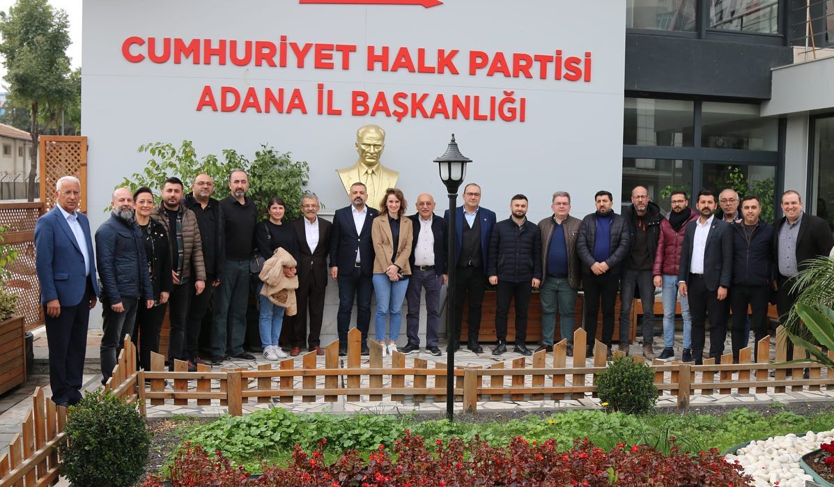 CHP İzmir dayanışma için deprem bölgesinde