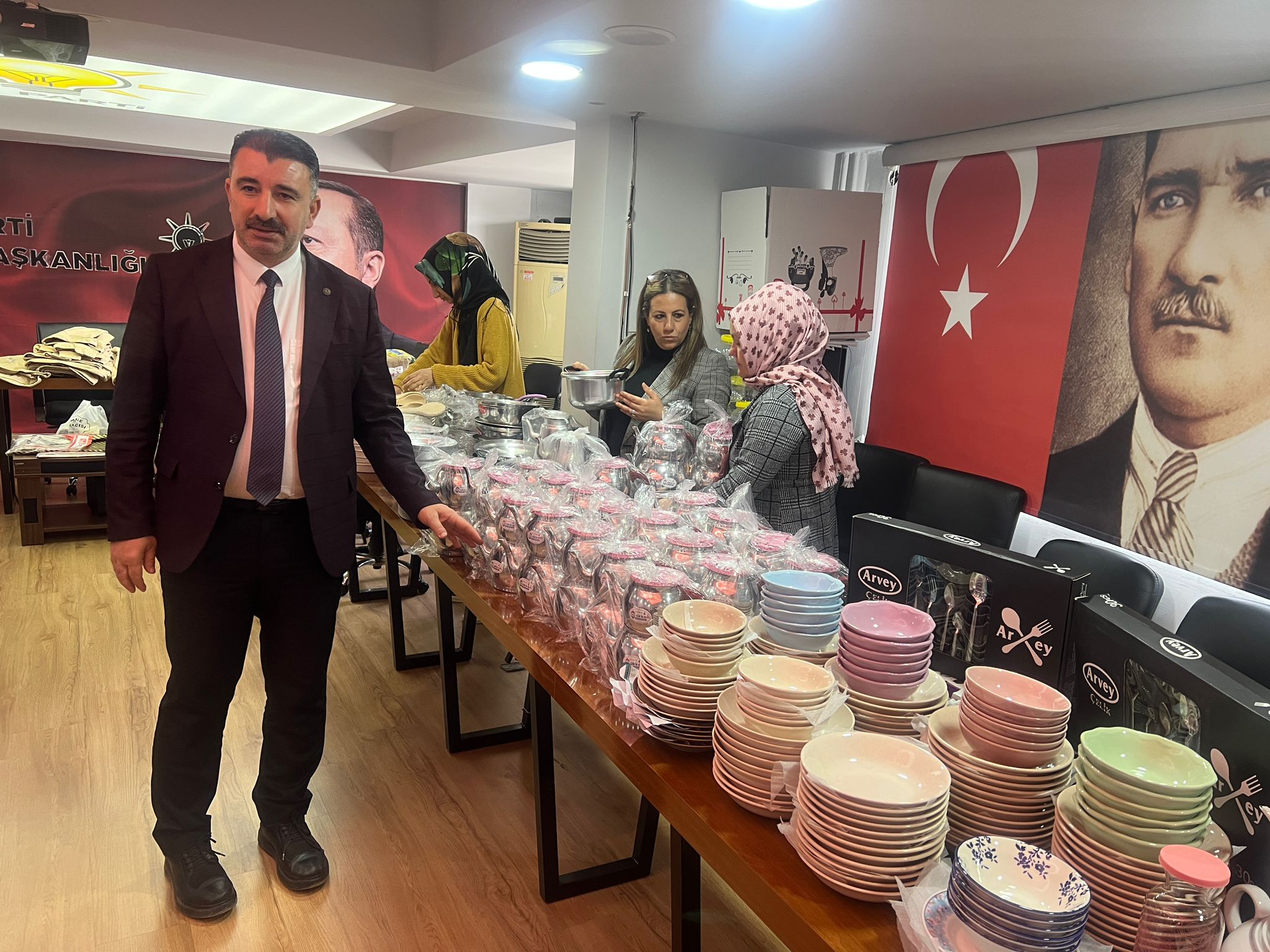3 bin 500 depremzede Konak'ta misafir