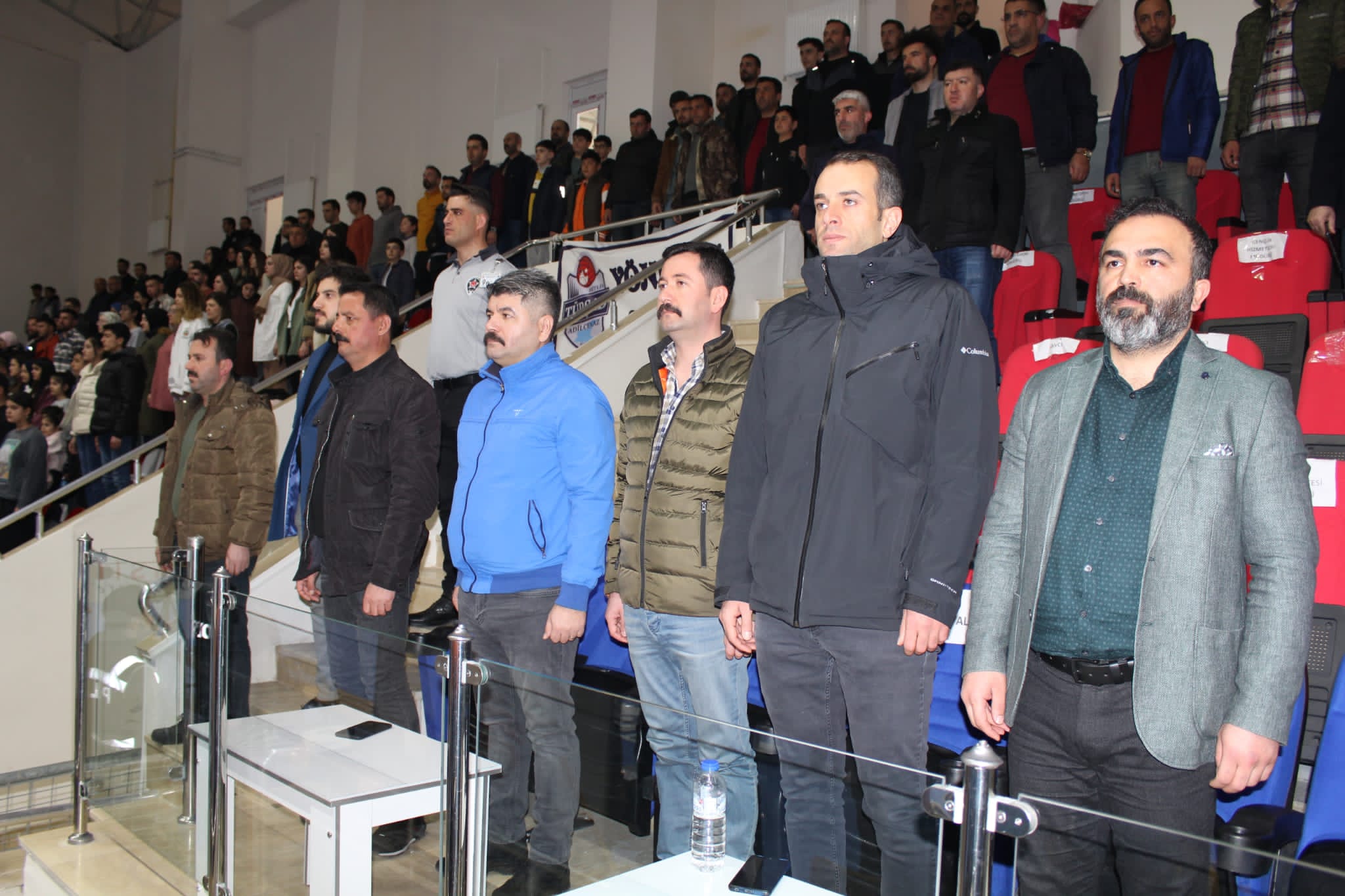 TÜRŞAD Voleybol başarısını İzmir’de taçlandırmak istiyor